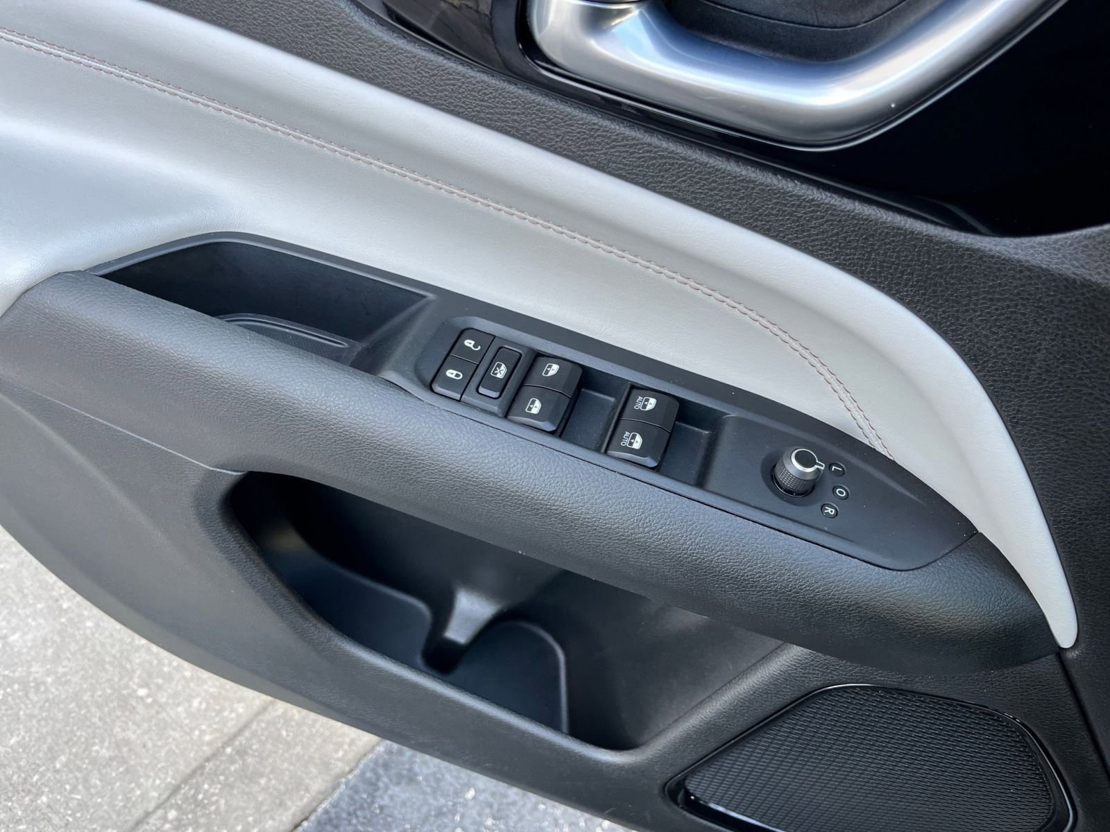 Thumbnail: 2025 Jeep Compass - 20