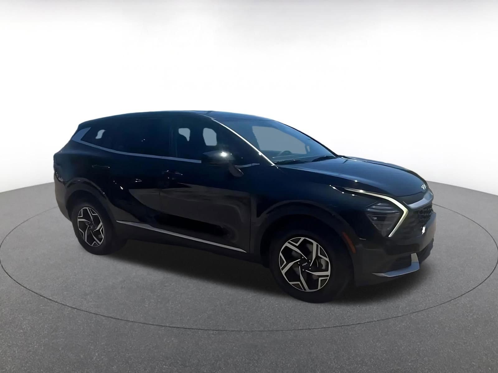 Thumbnail: 2025 Kia Sportage - 2