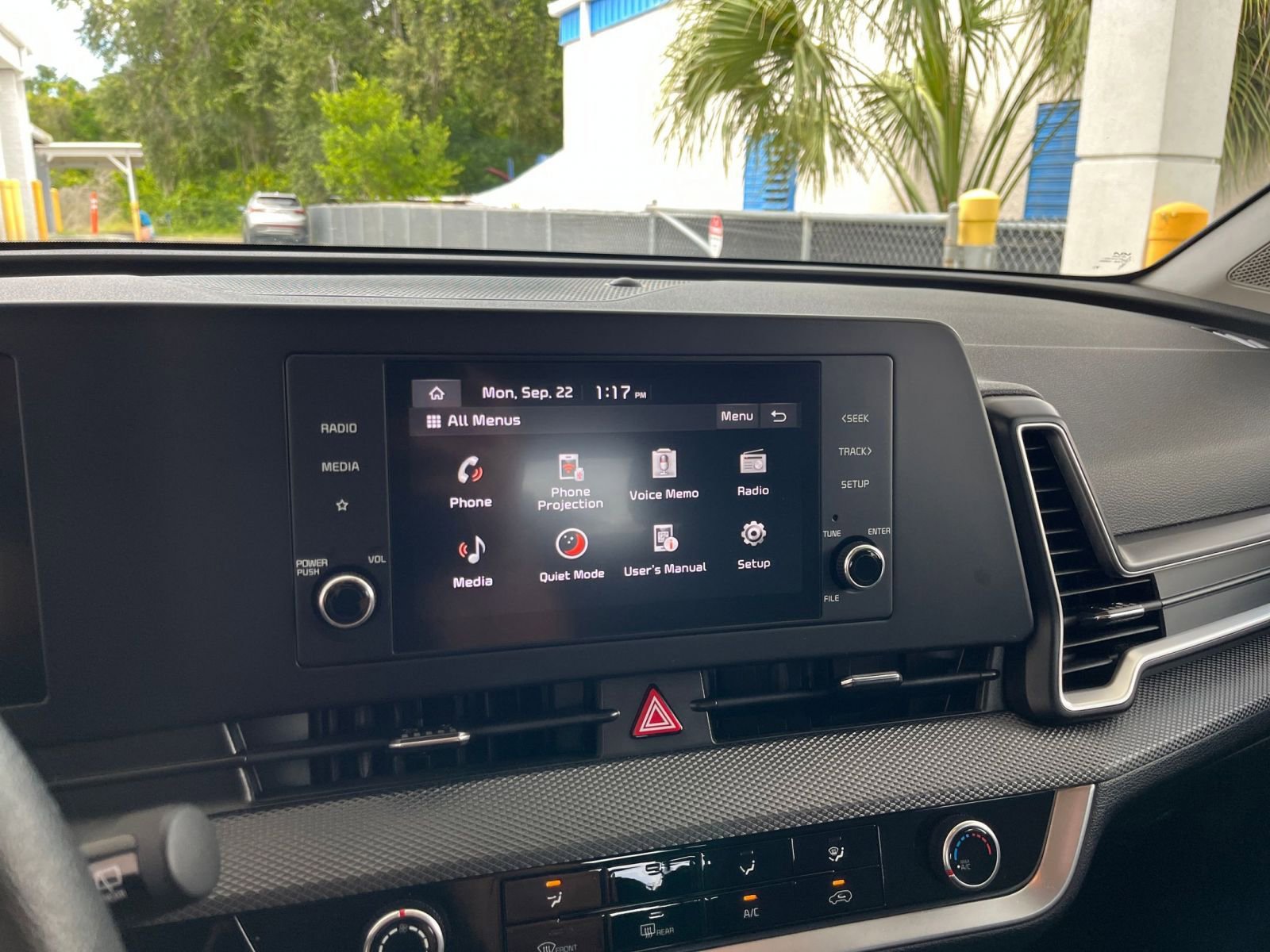 Thumbnail: 2025 Kia Sportage - 21