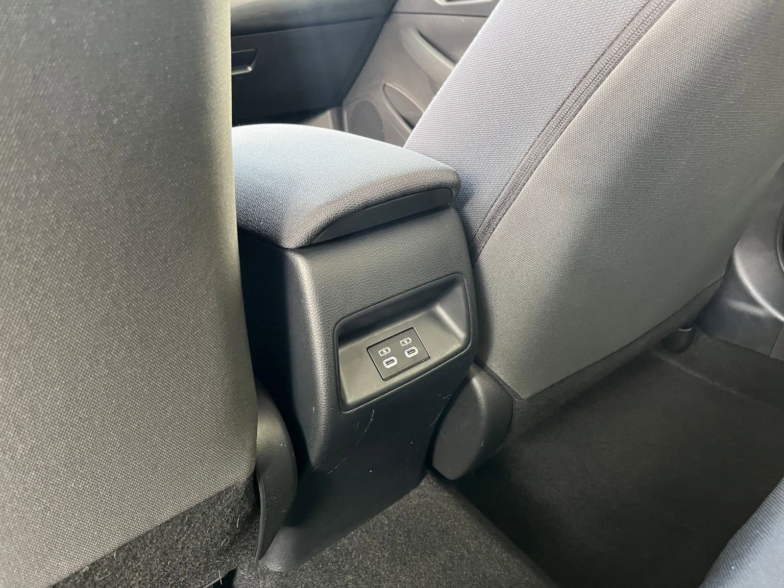 Thumbnail: 2025 Toyota Corolla - 24