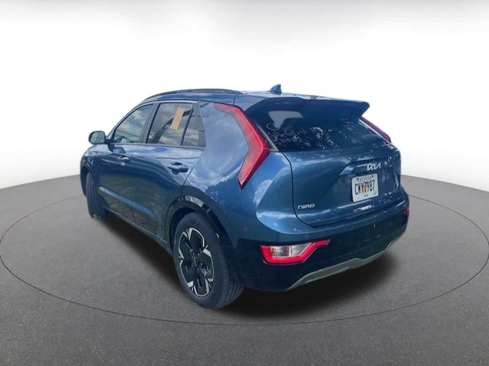 Thumbnail: 2023 Kia Niro - 5
