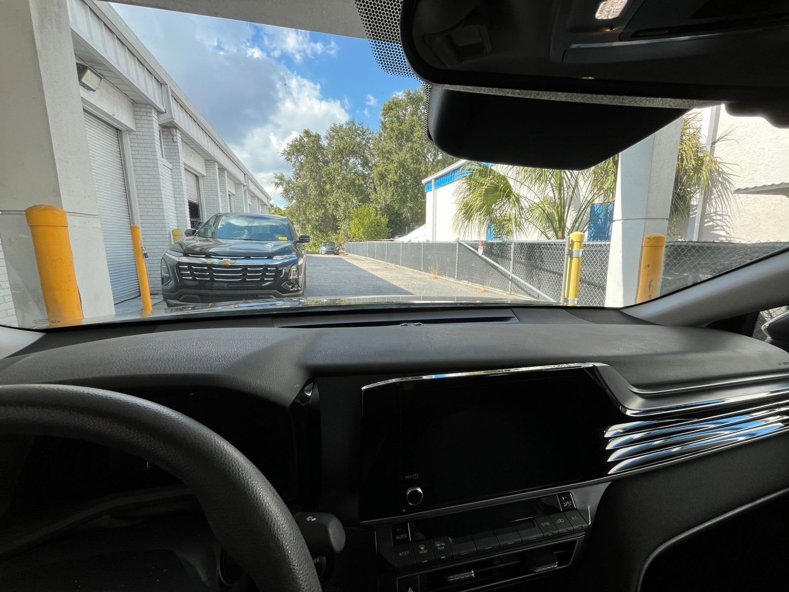 Thumbnail: 2025 Toyota Camry - 33