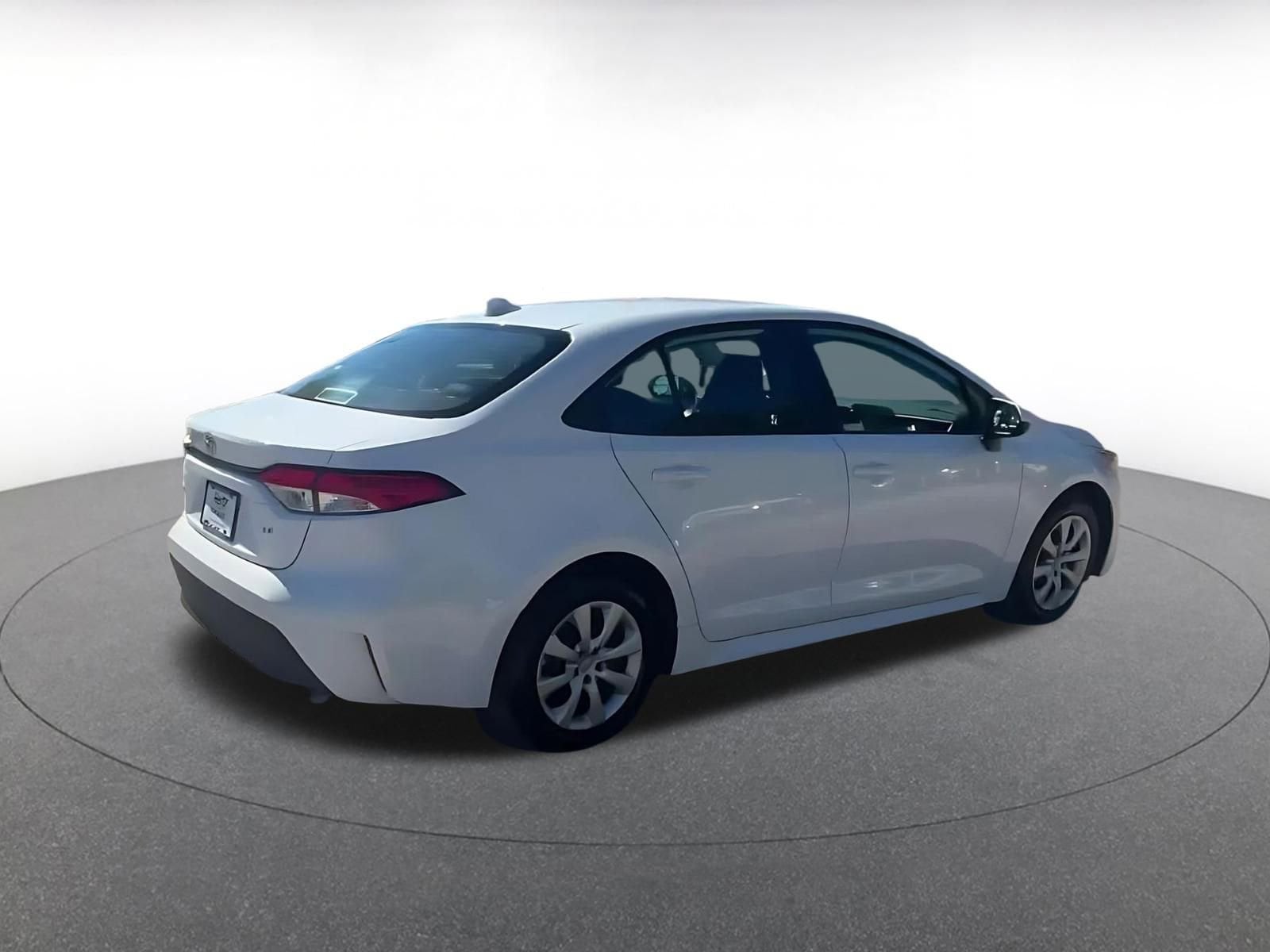 Thumbnail: 2025 Toyota Corolla - 12