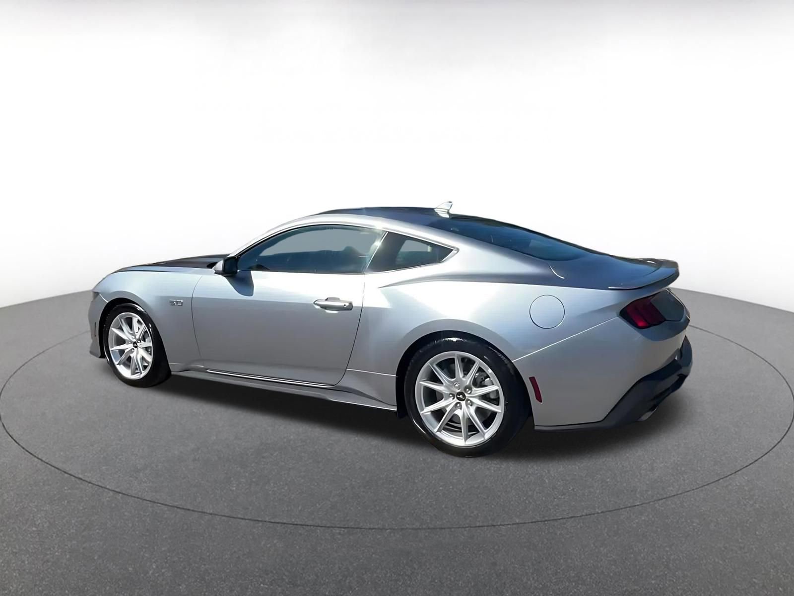 Thumbnail: 2025 Ford Mustang - 10