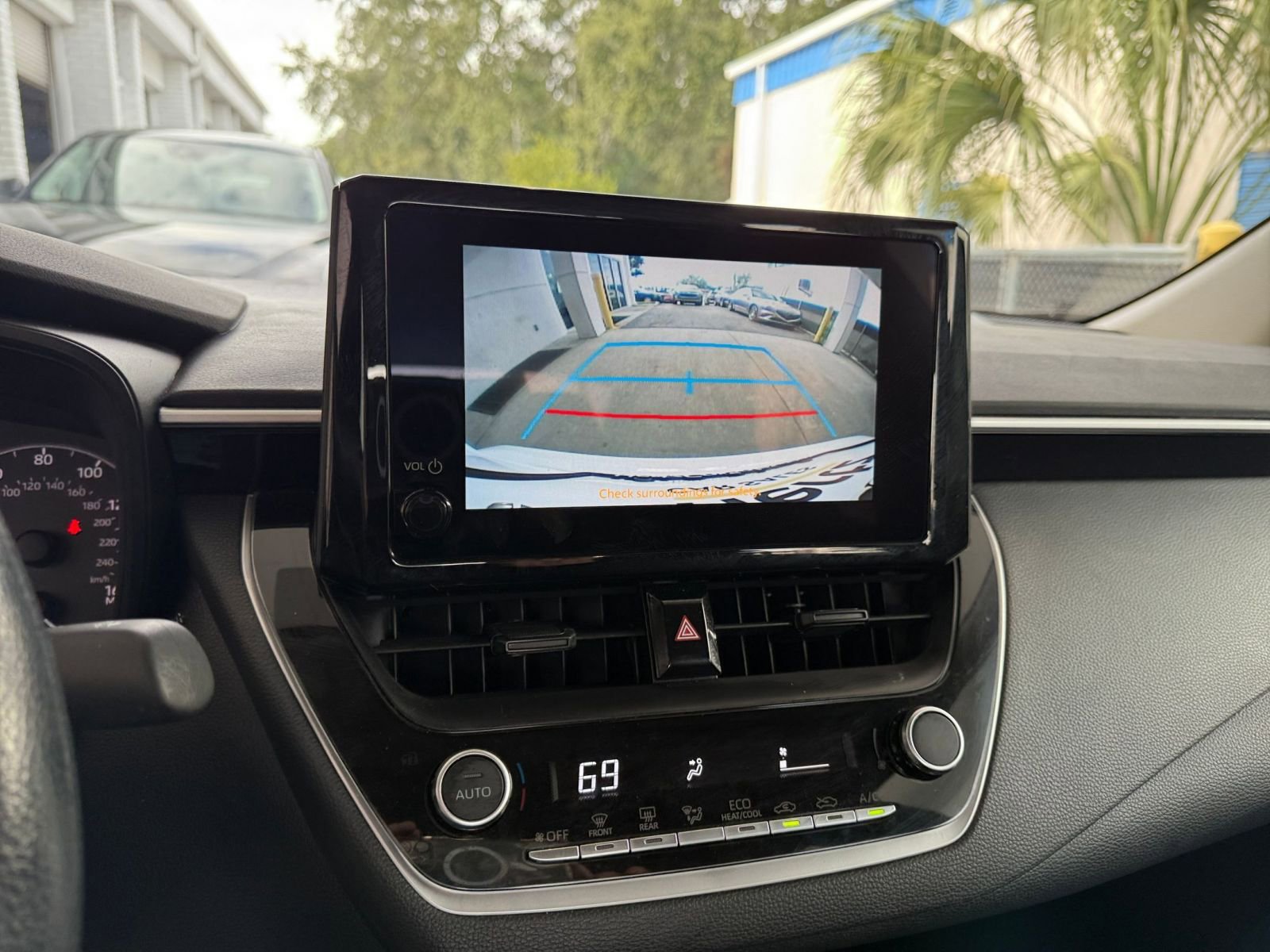 Thumbnail: 2025 Toyota Corolla - 17