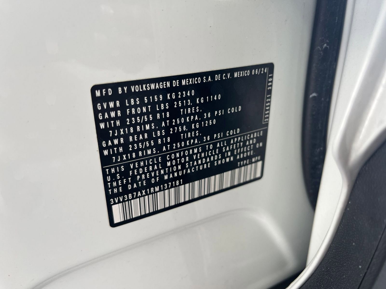 2024 Volkswagen Tiguan 2.0T 29