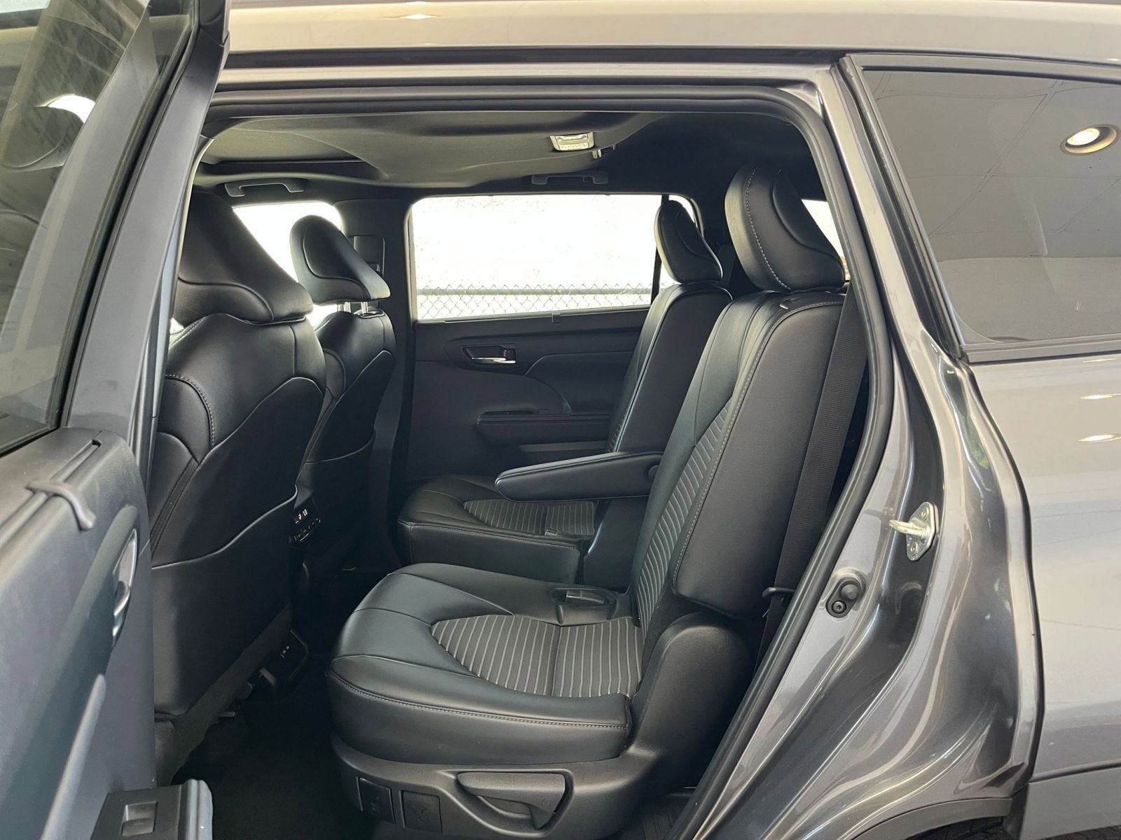 2024 Toyota Highlander XSE 26