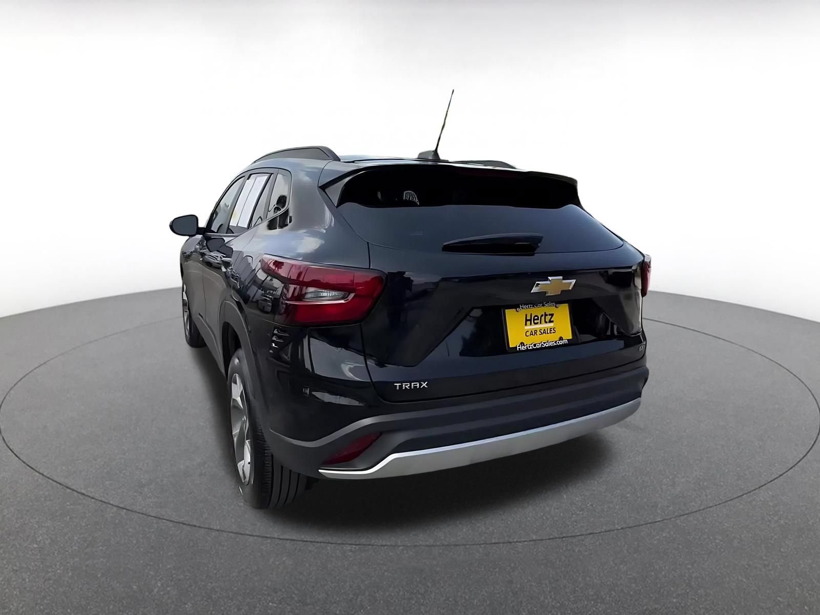 Thumbnail: 2025 Chevrolet Trax - 16