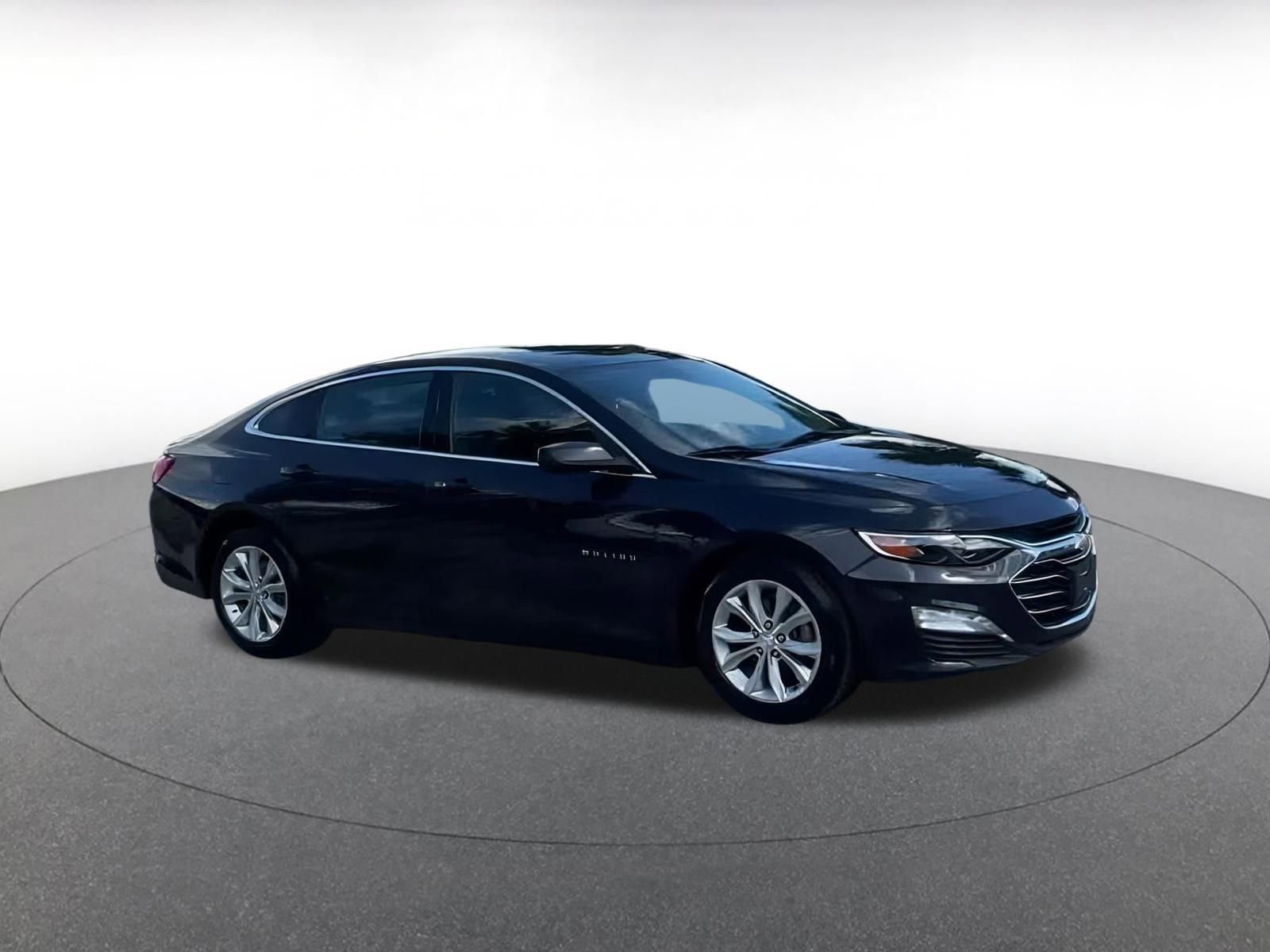 Thumbnail: 2023 Chevrolet Malibu - 2