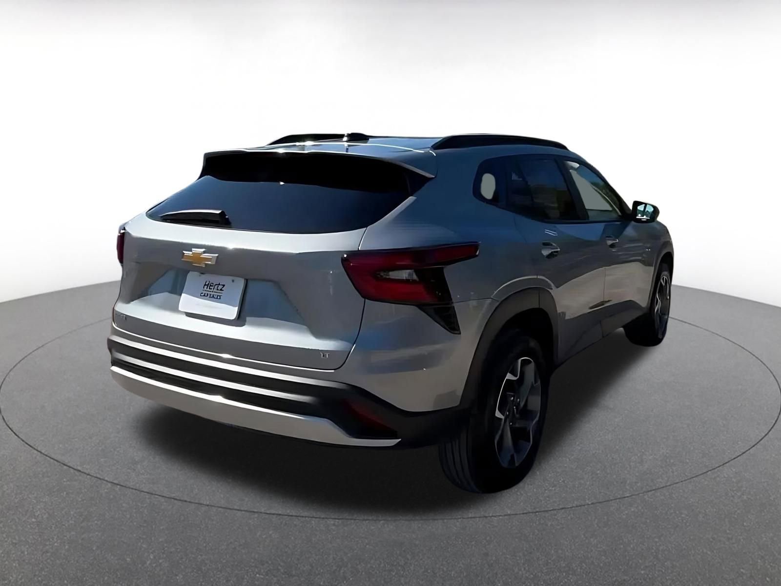 Thumbnail: 2025 Chevrolet Trax - 14