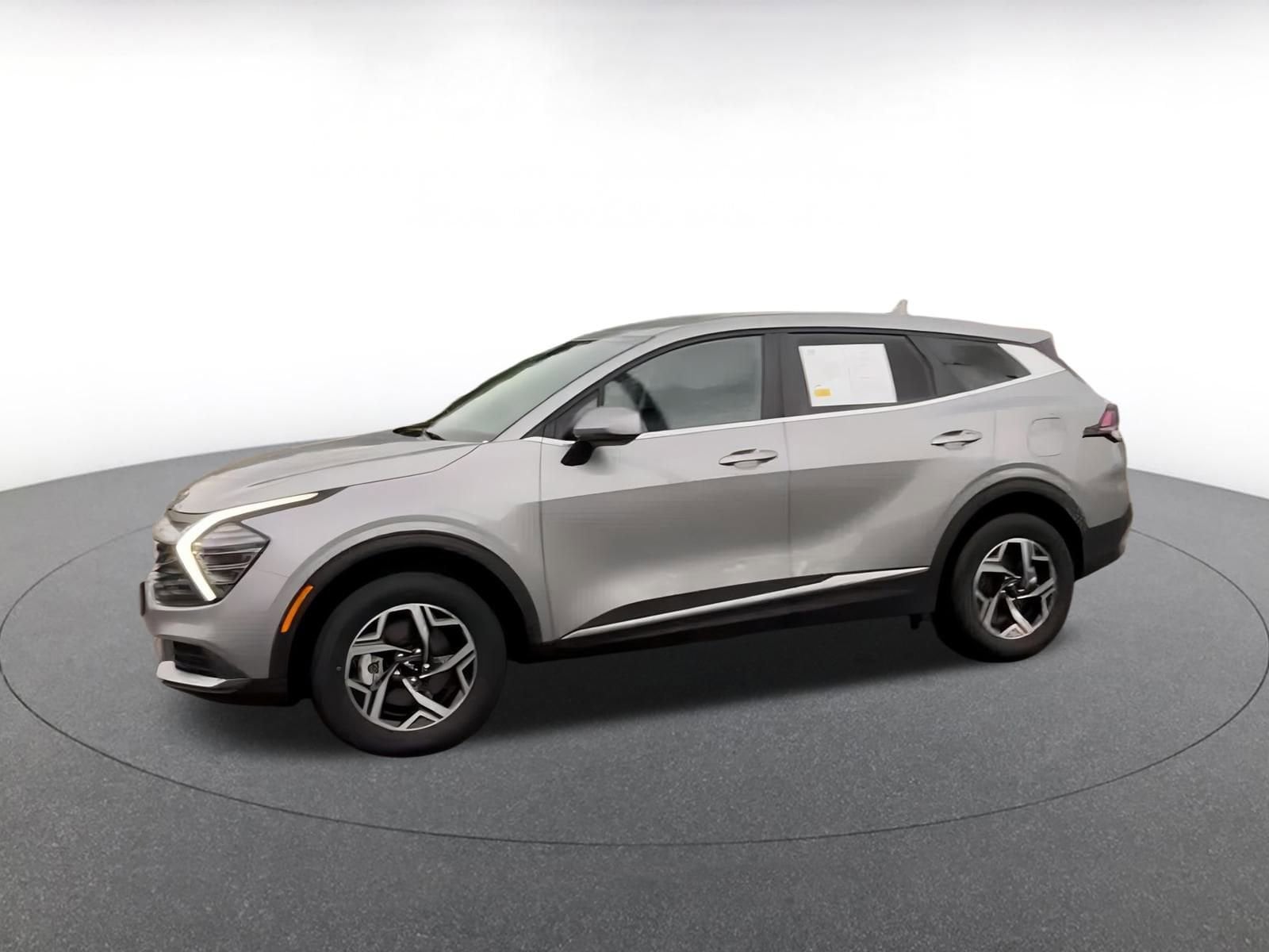 Thumbnail: 2024 Kia Sportage - 9