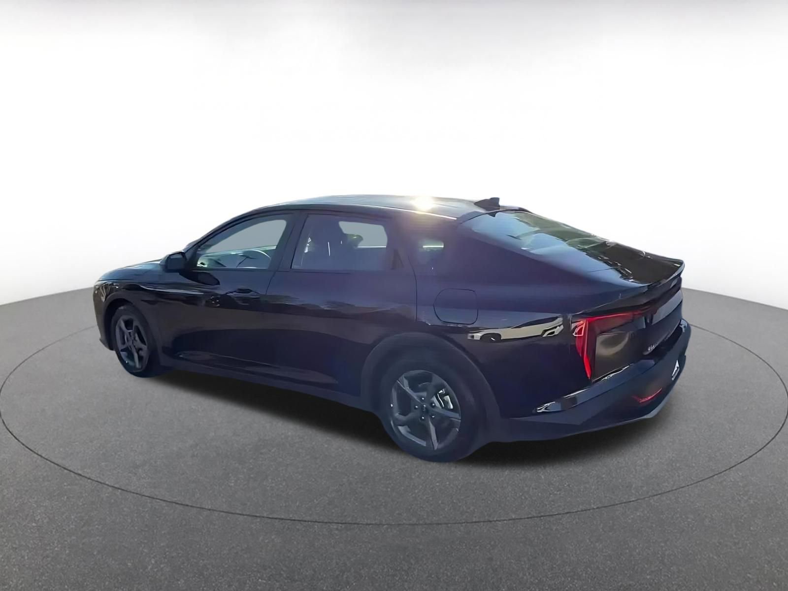 Thumbnail: 2025 Kia K4 - 10