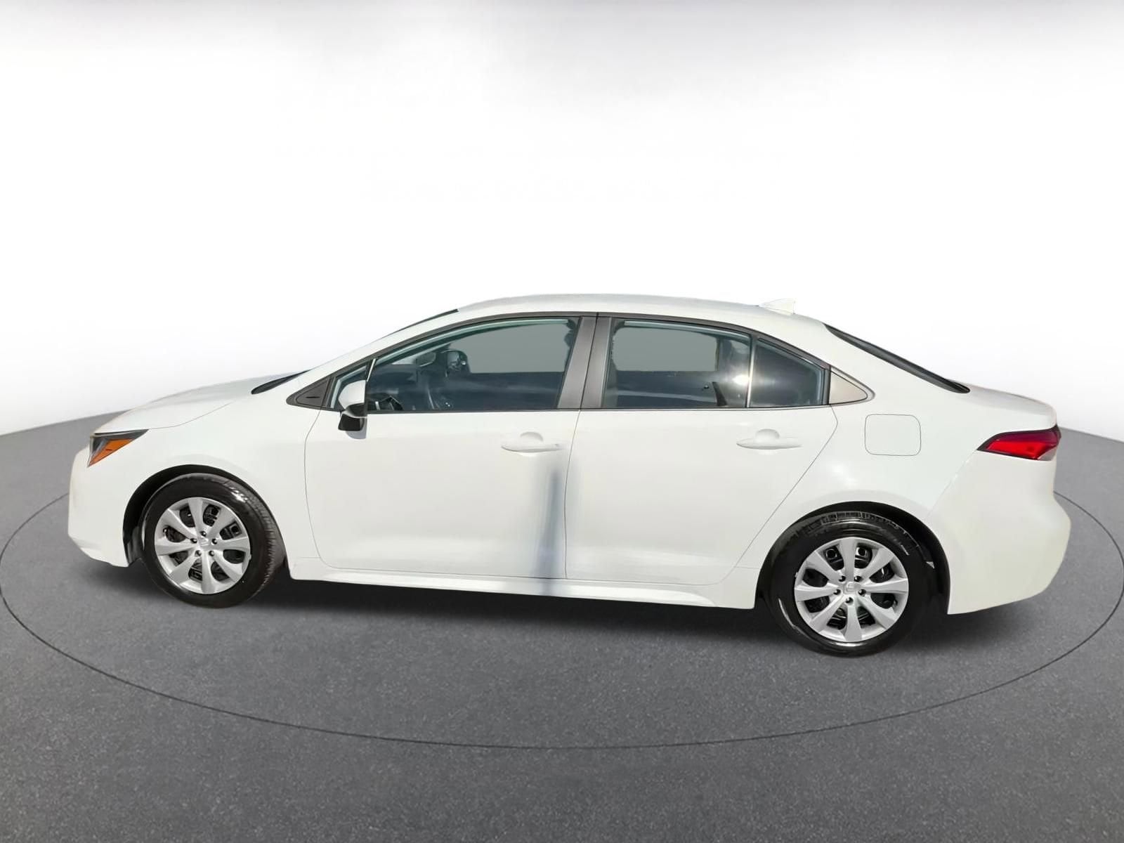 Thumbnail: 2025 Toyota Corolla - 9