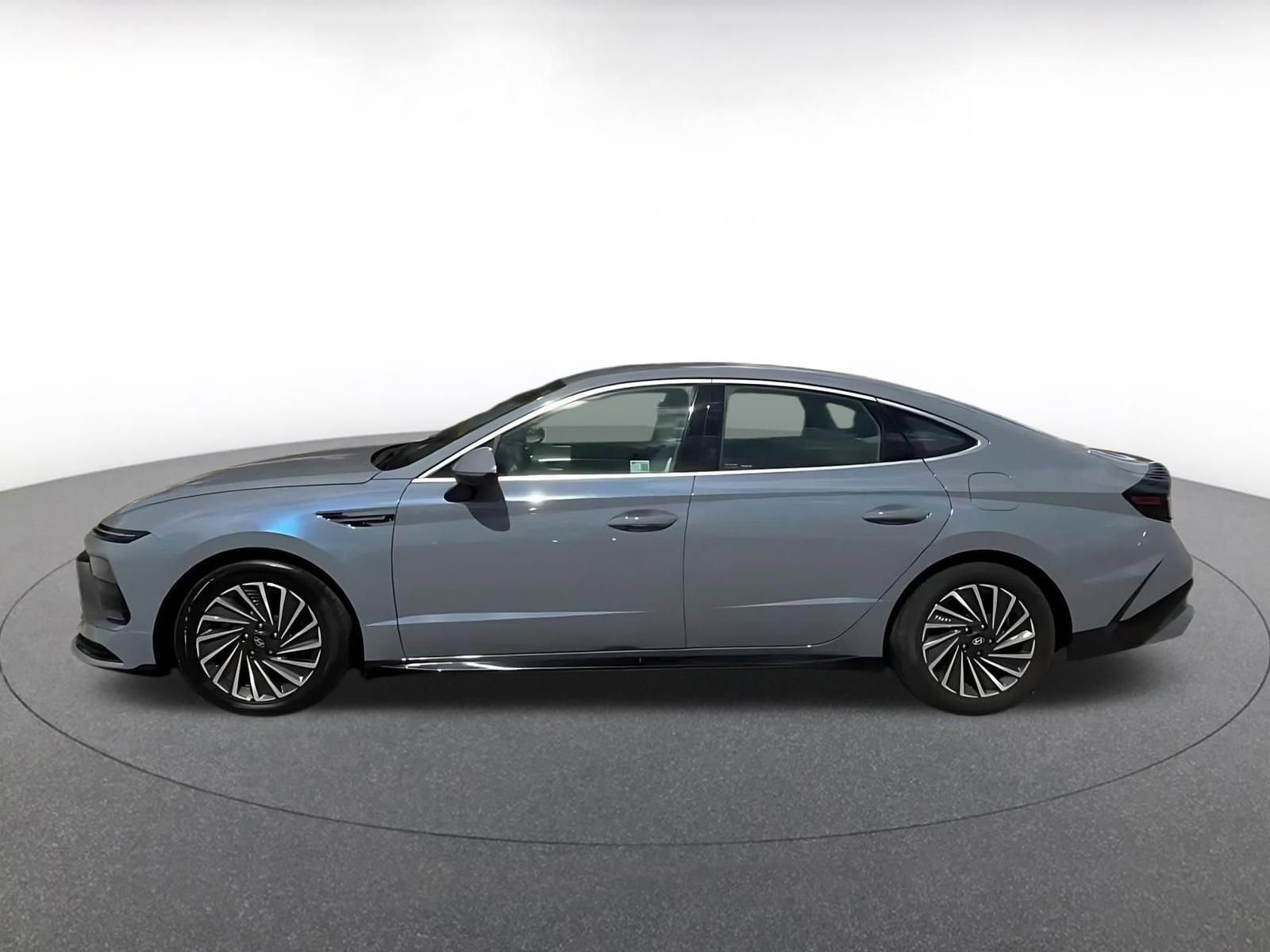 Thumbnail: 2025 Hyundai Sonata - 9