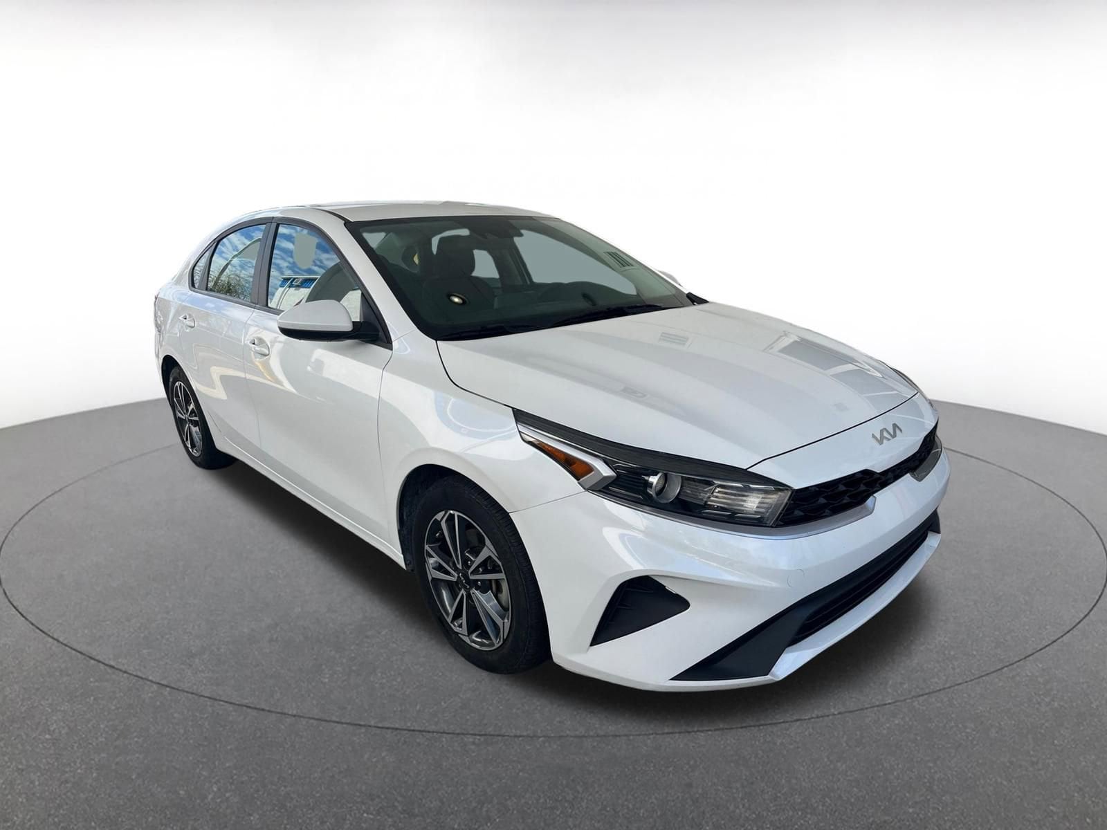 Thumbnail: 2024 Kia Forte - 1