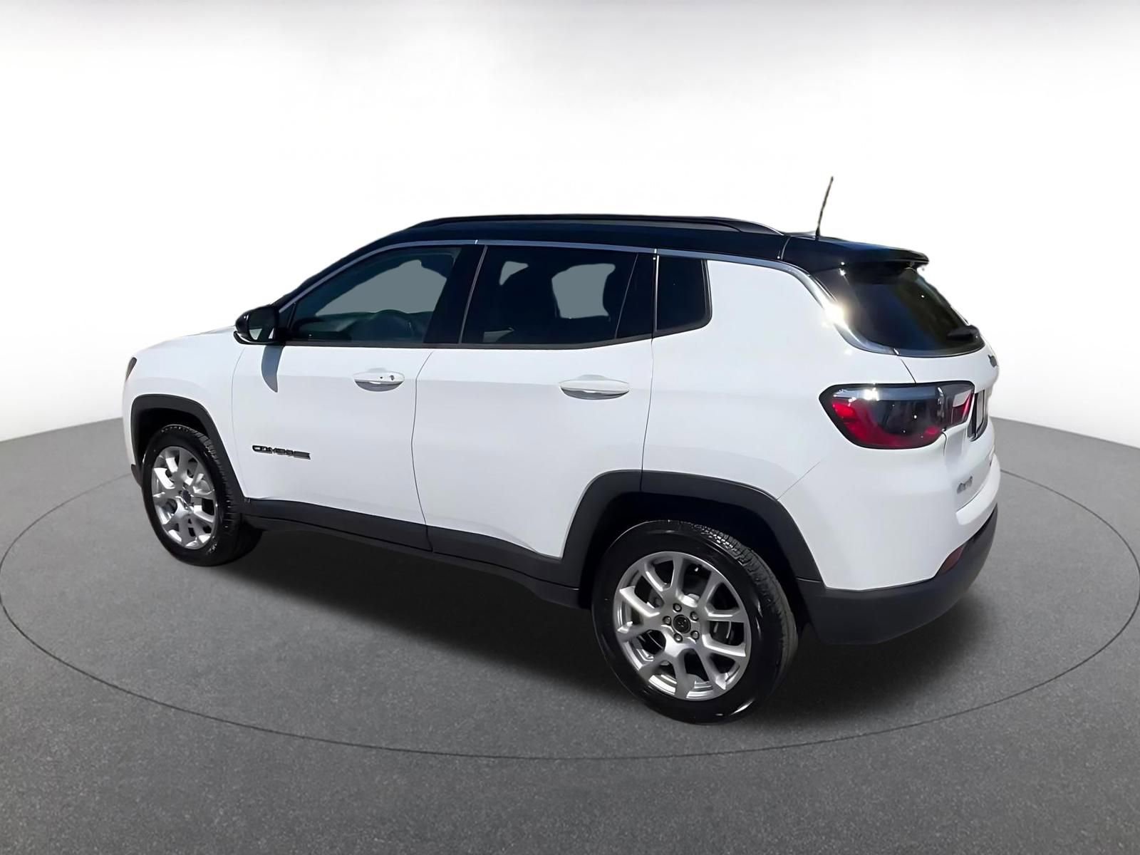 Thumbnail: 2025 Jeep Compass - 10