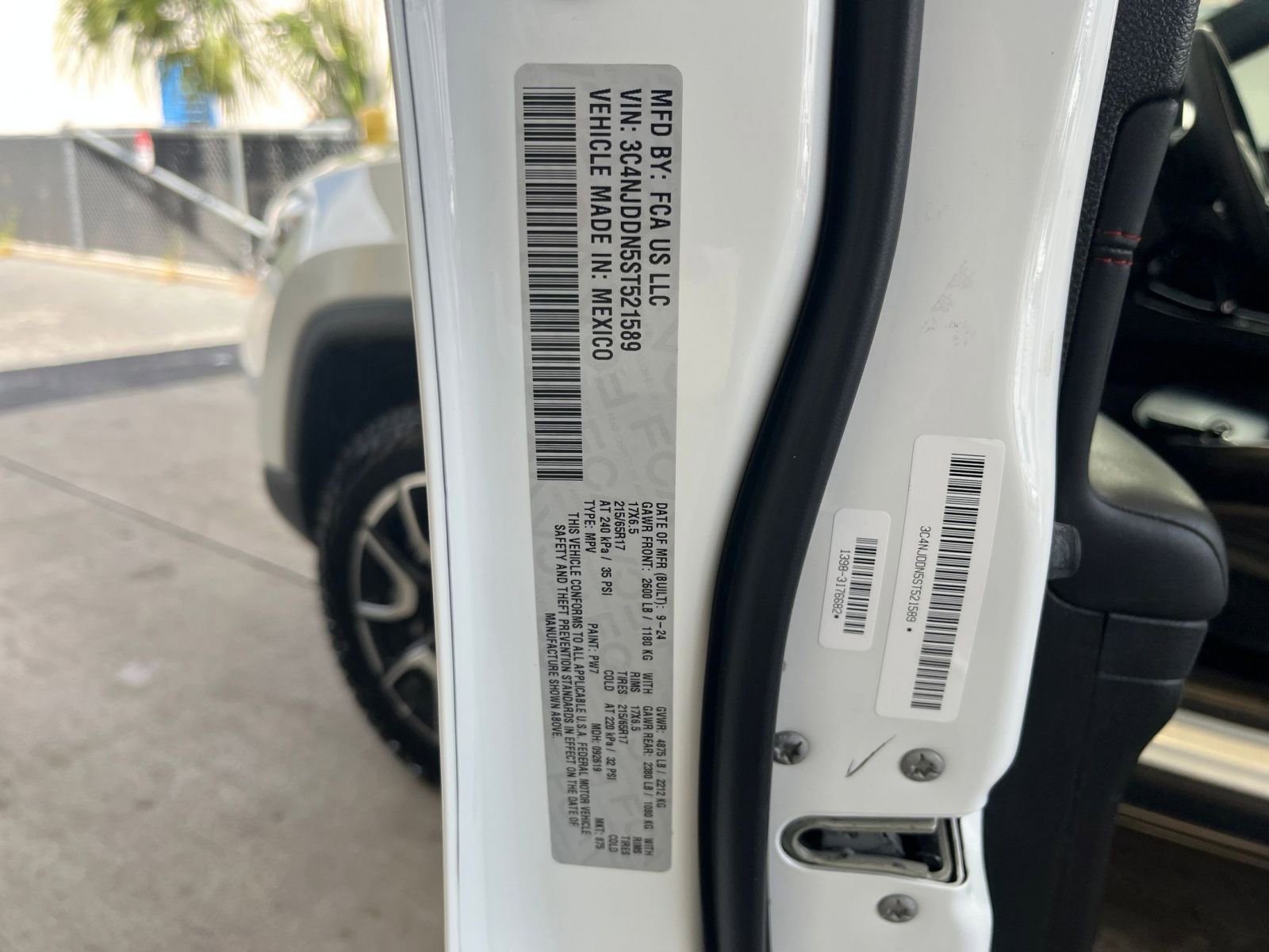 Thumbnail: 2025 Jeep Compass - 29