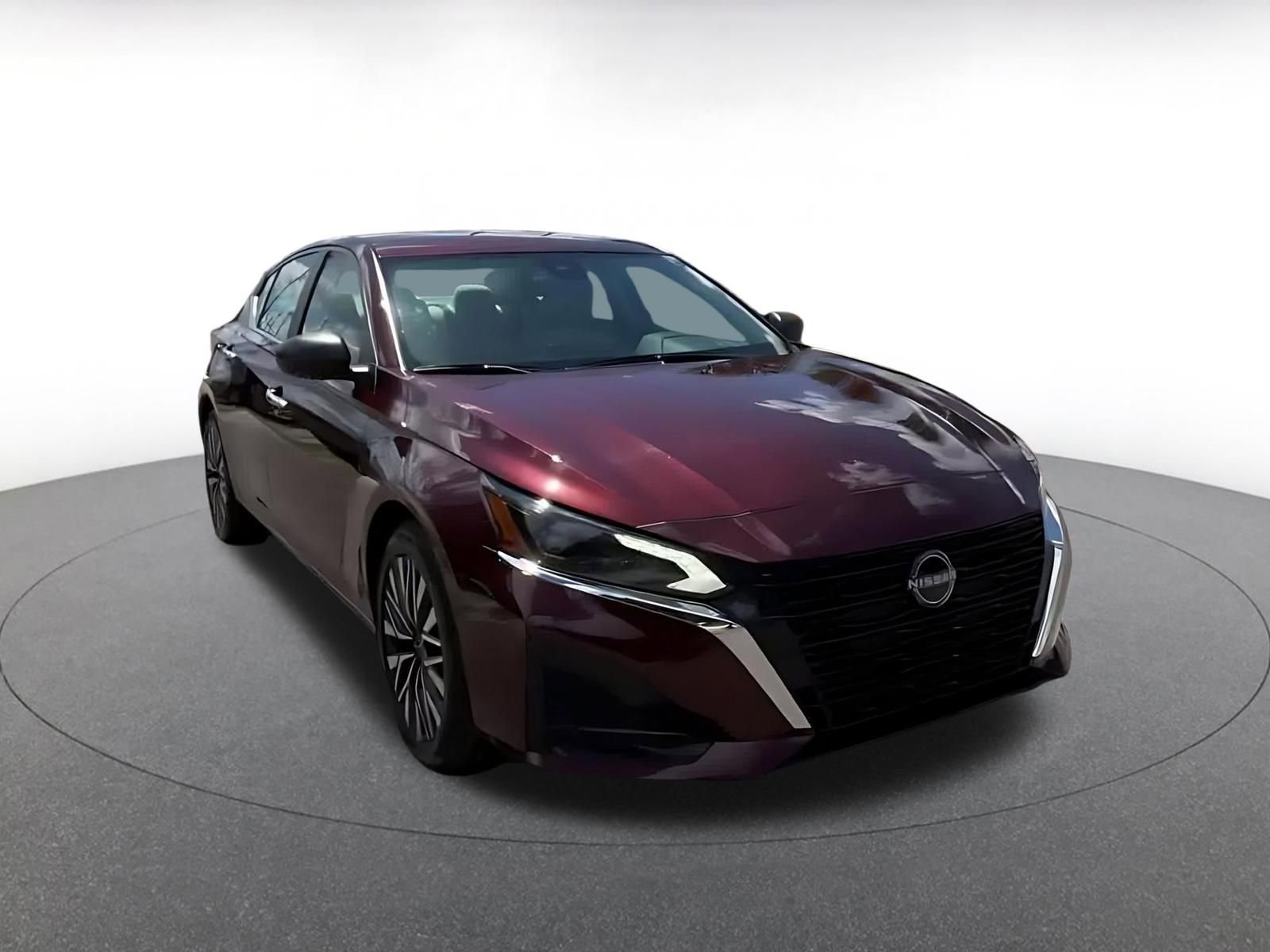 Thumbnail: 2025 Nissan Altima - 3