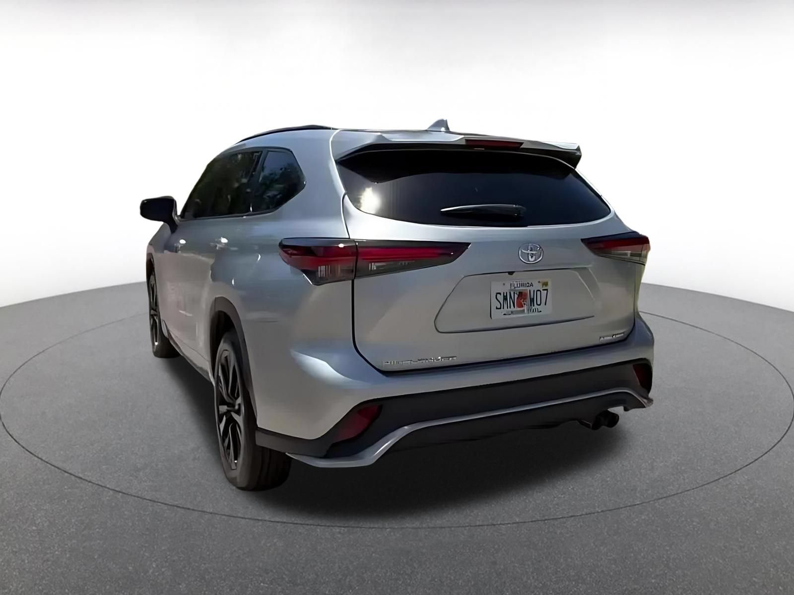 Thumbnail: 2025 Toyota Highlander - 11