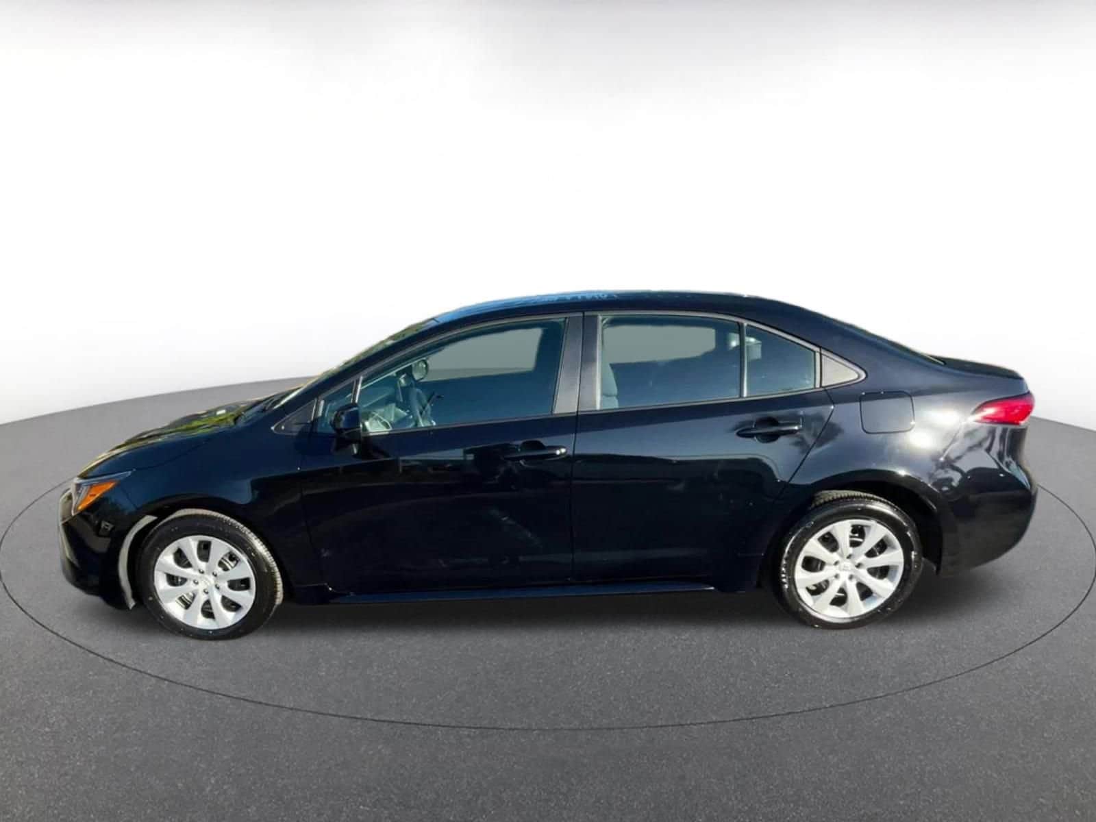 Thumbnail: 2025 Toyota Corolla - 9