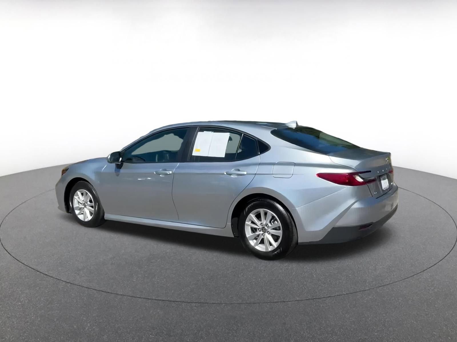 Thumbnail: 2025 Toyota Camry - 9