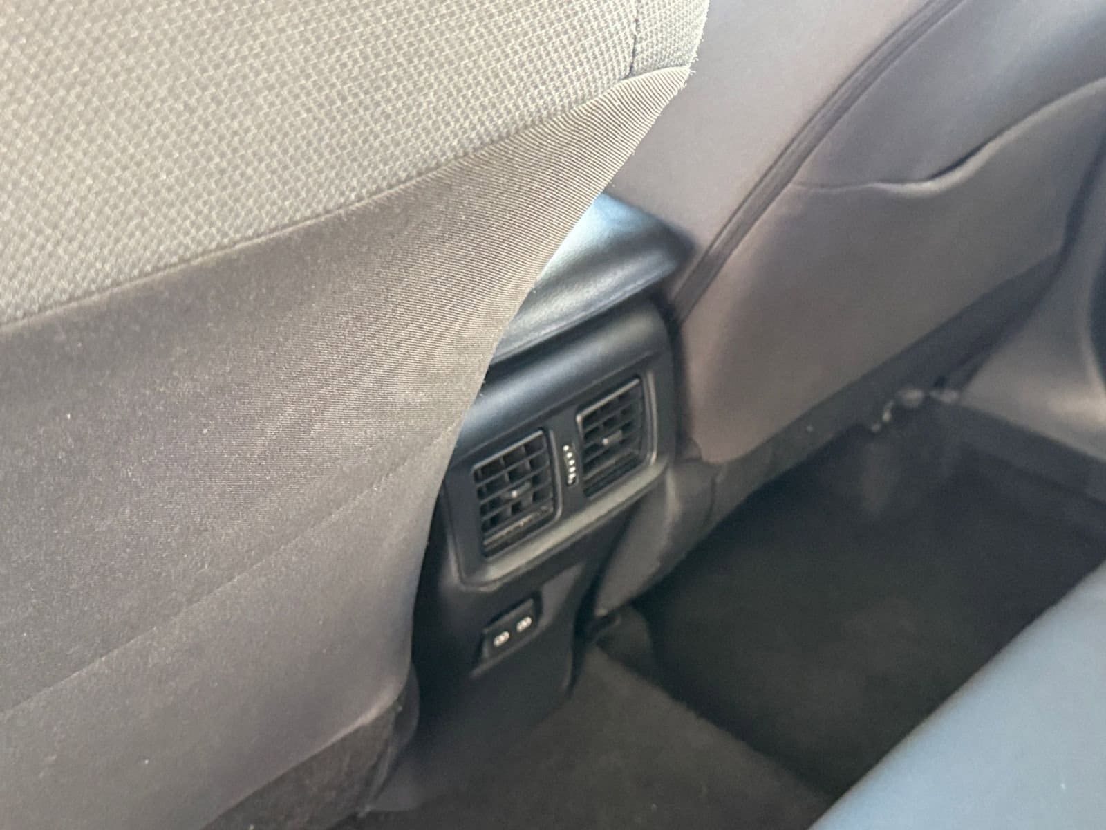 Thumbnail: 2025 Toyota RAV4 - 24