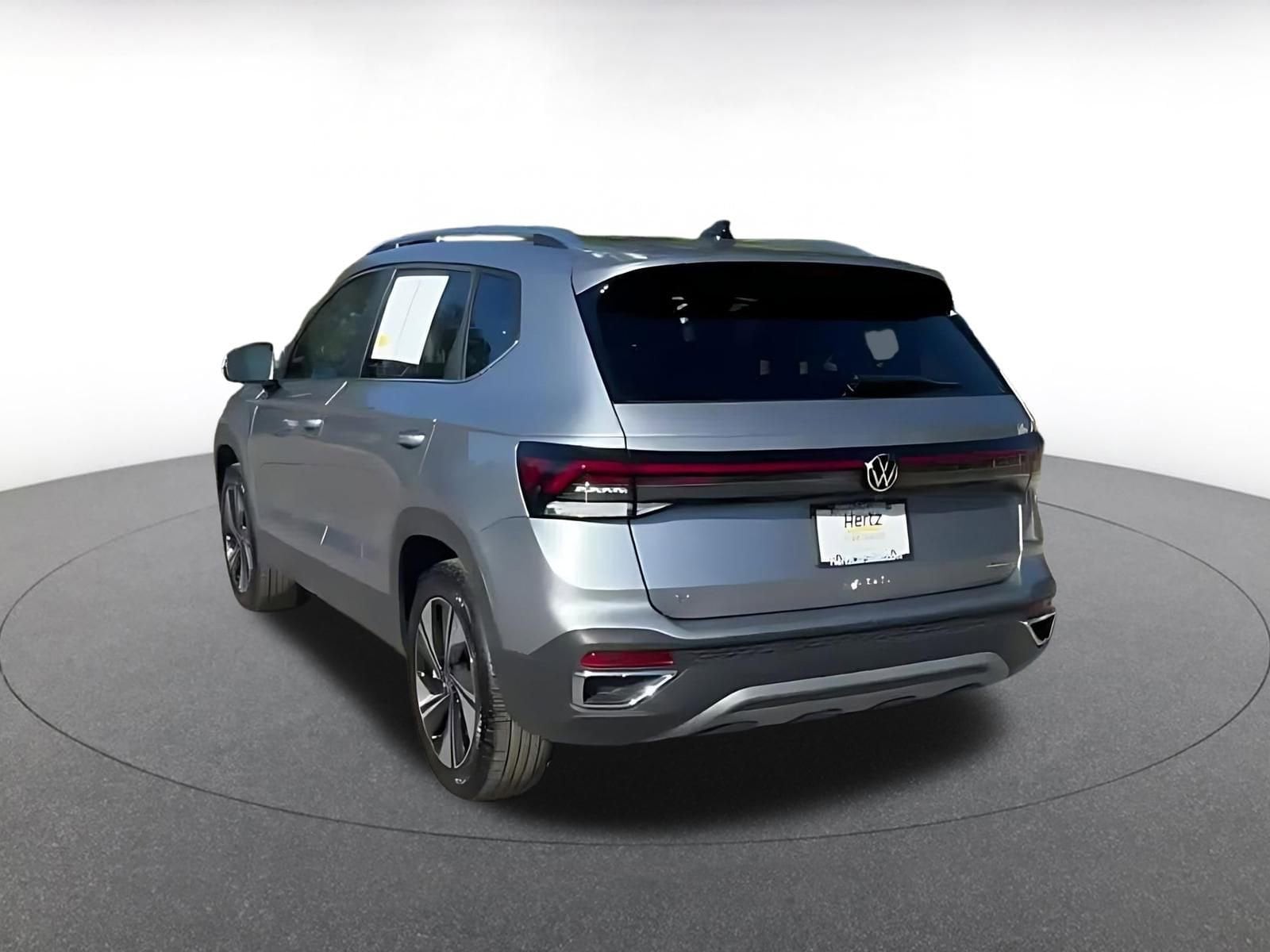 Thumbnail: 2025 Volkswagen Taos - 11