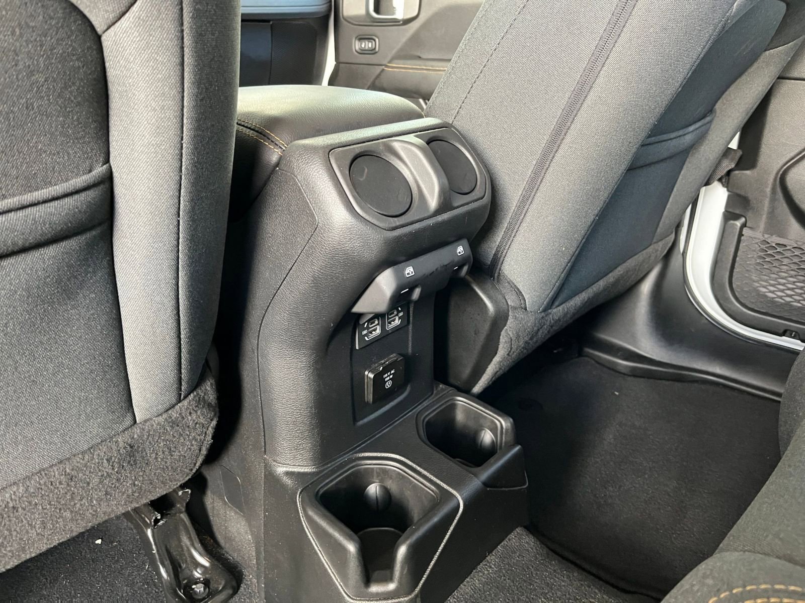 Thumbnail: 2025 Jeep Wrangler - 24