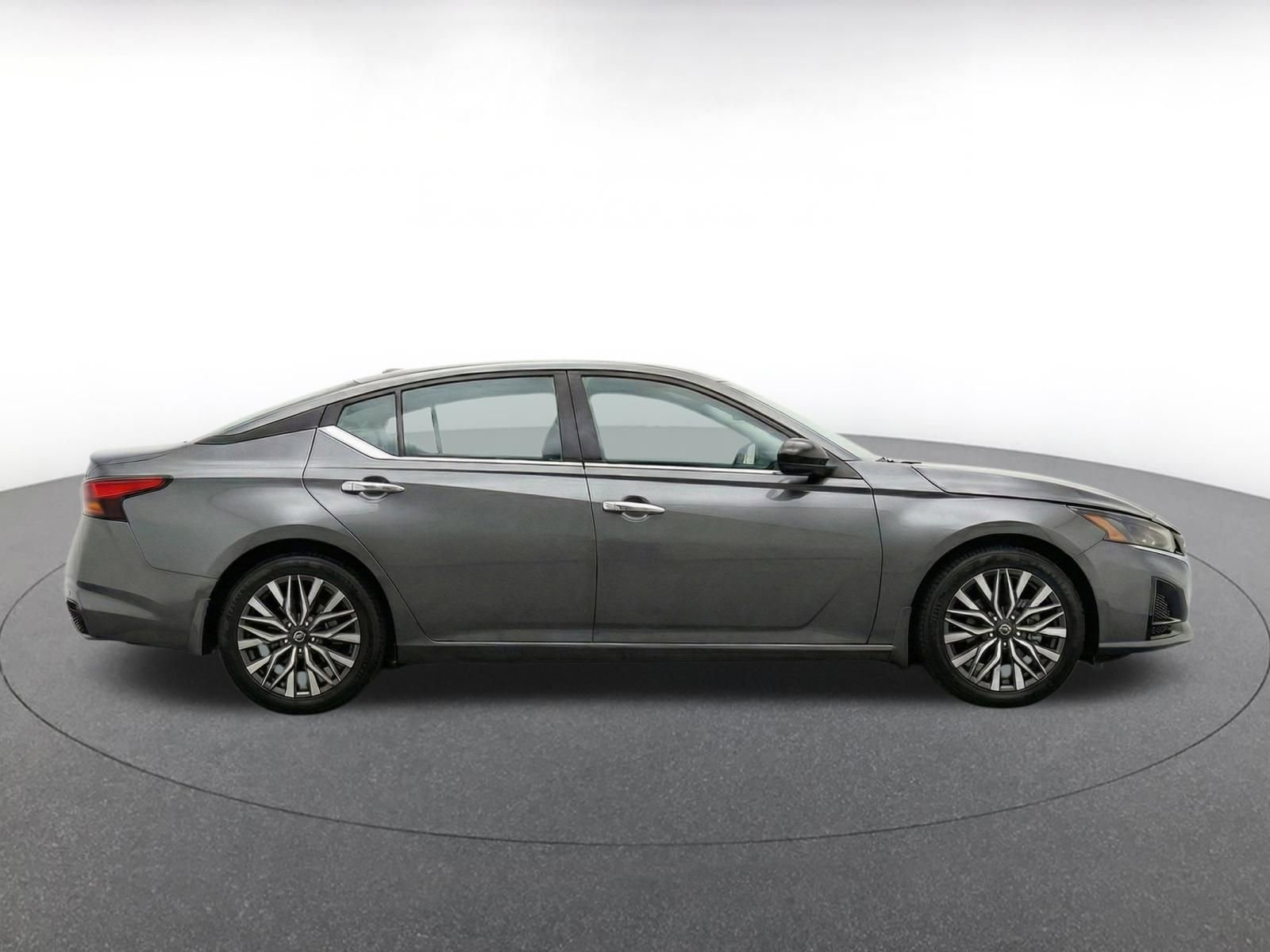Thumbnail: 2025 Nissan Altima - 14