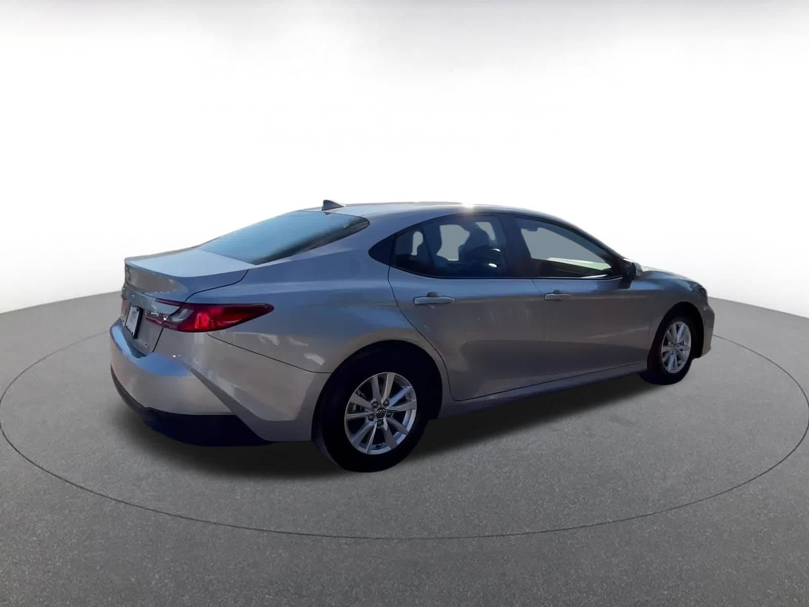 Thumbnail: 2025 Toyota Camry - 14