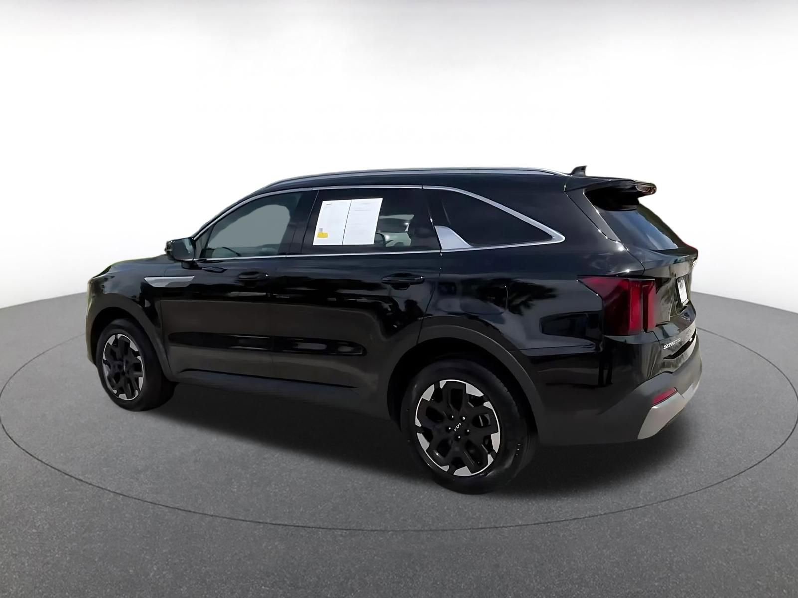 Thumbnail: 2024 Kia Sorento - 10