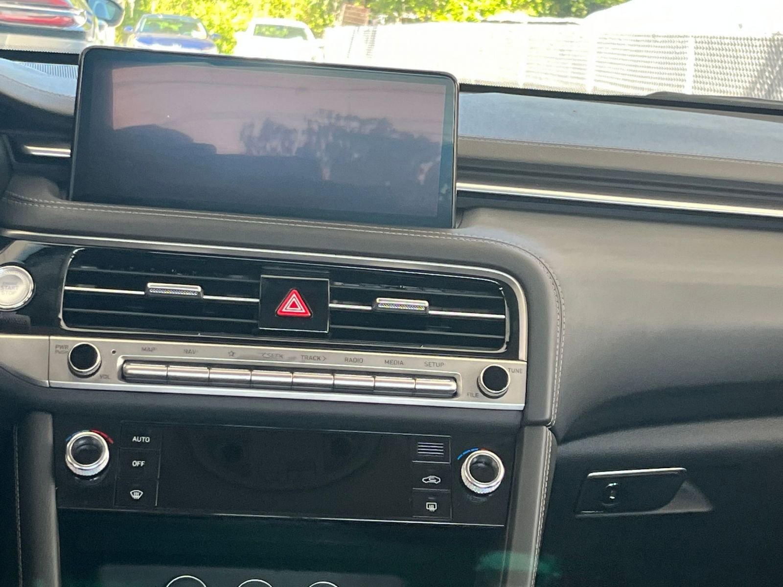 Thumbnail: 2025 Genesis G70 - 17