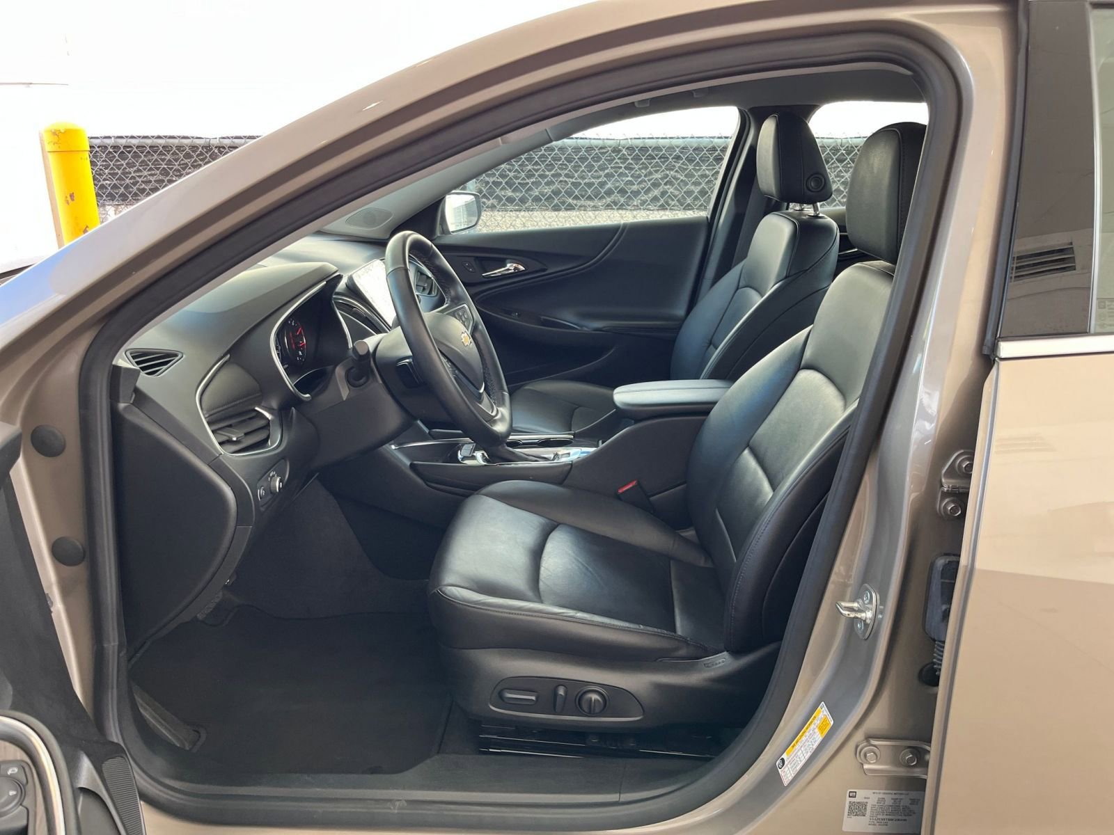 Thumbnail: 2024 Chevrolet Malibu - 27