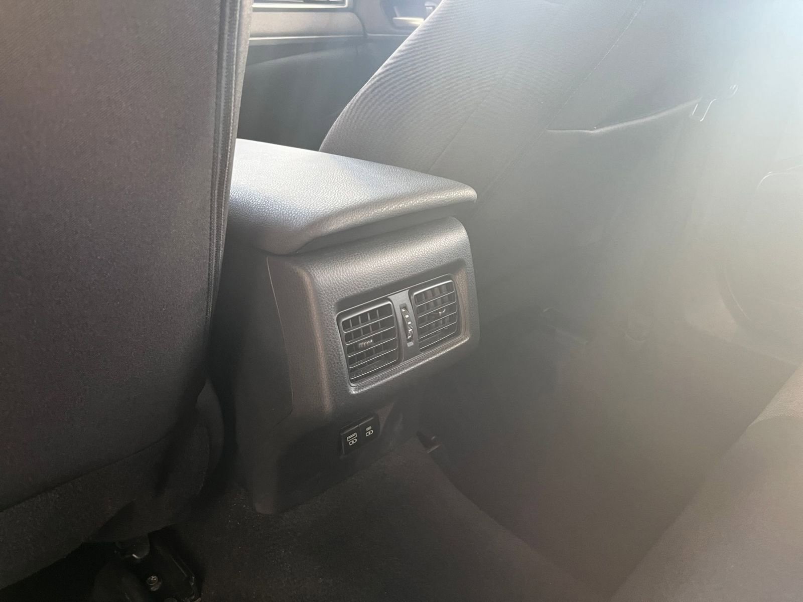 Thumbnail: 2025 Toyota Camry - 24