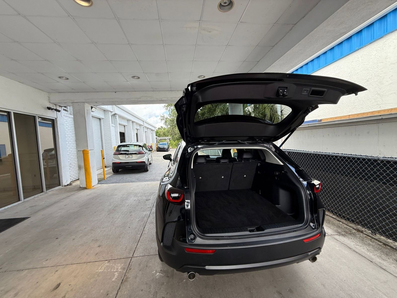 Thumbnail: 2025 Mazda CX-50 - 31