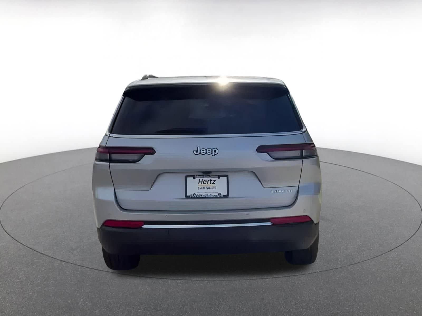 Thumbnail: 2023 Jeep Grand Cherokee - 12
