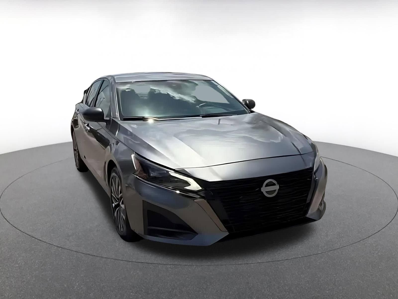 Thumbnail: 2025 Nissan Altima - 3
