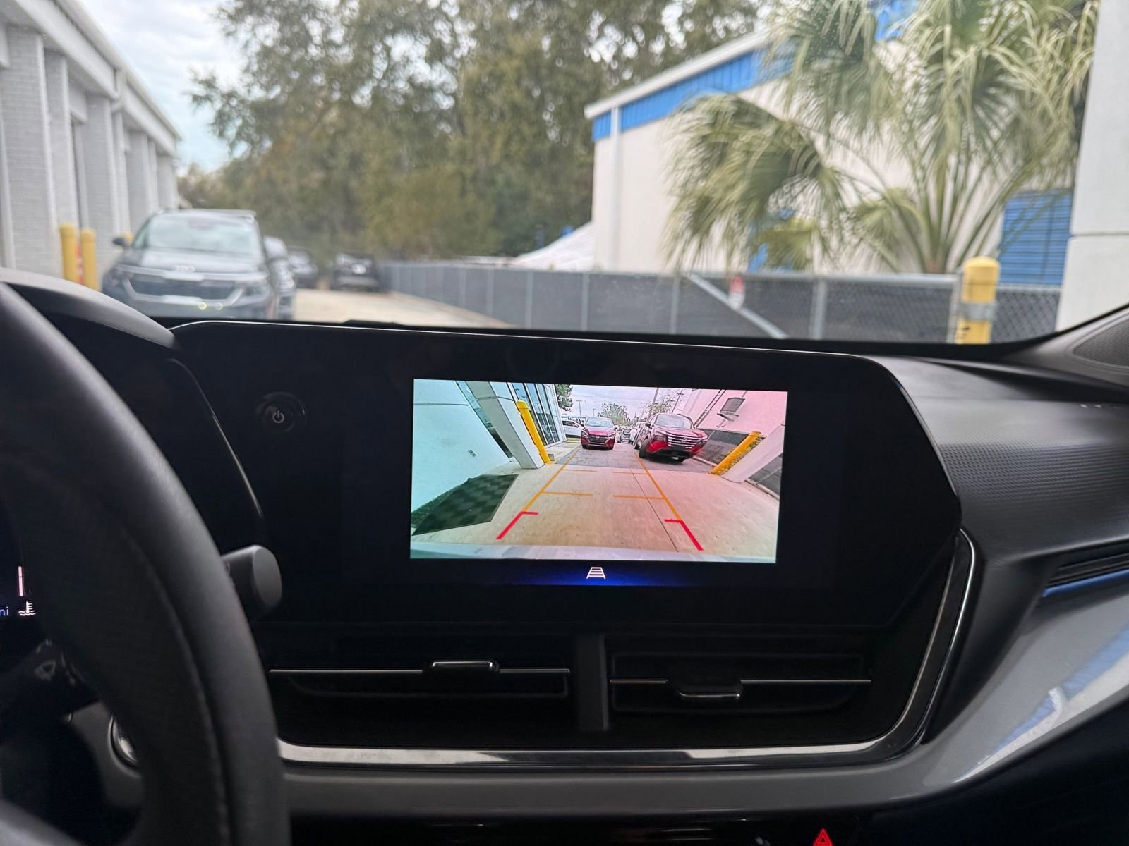 Thumbnail: 2025 Chevrolet Trax - 23