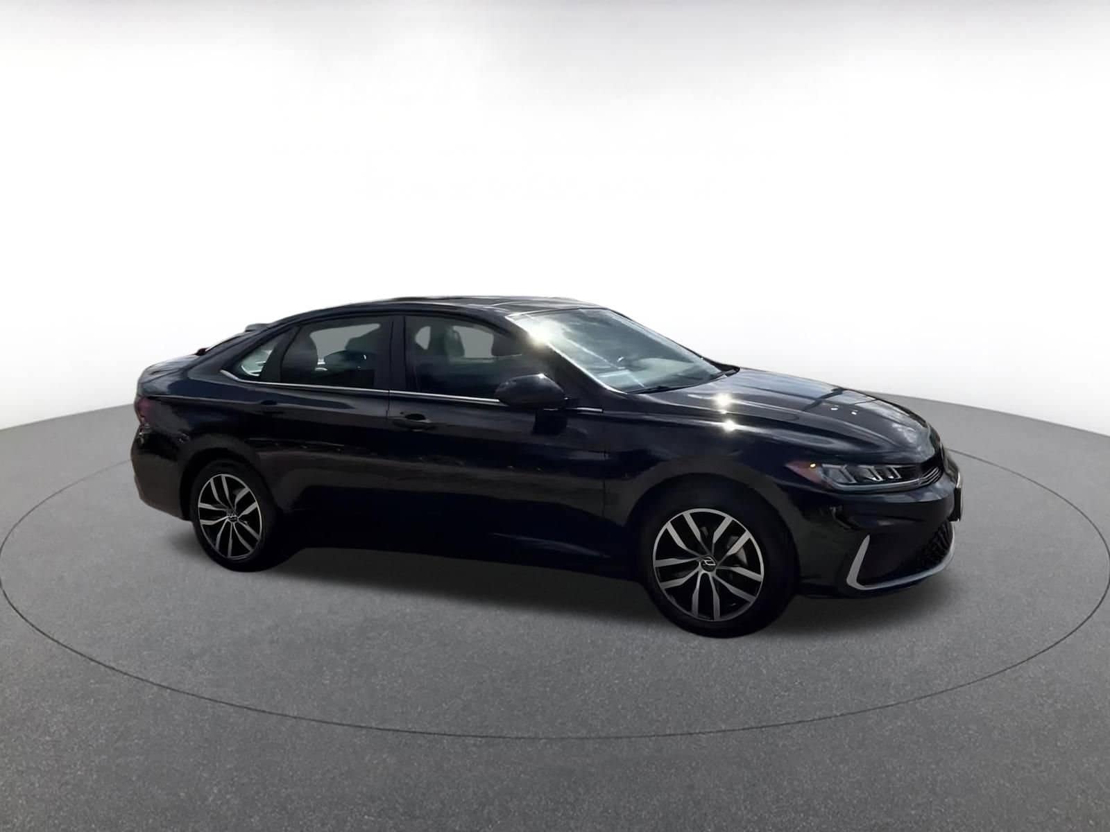 Thumbnail: 2025 Volkswagen Jetta - 2