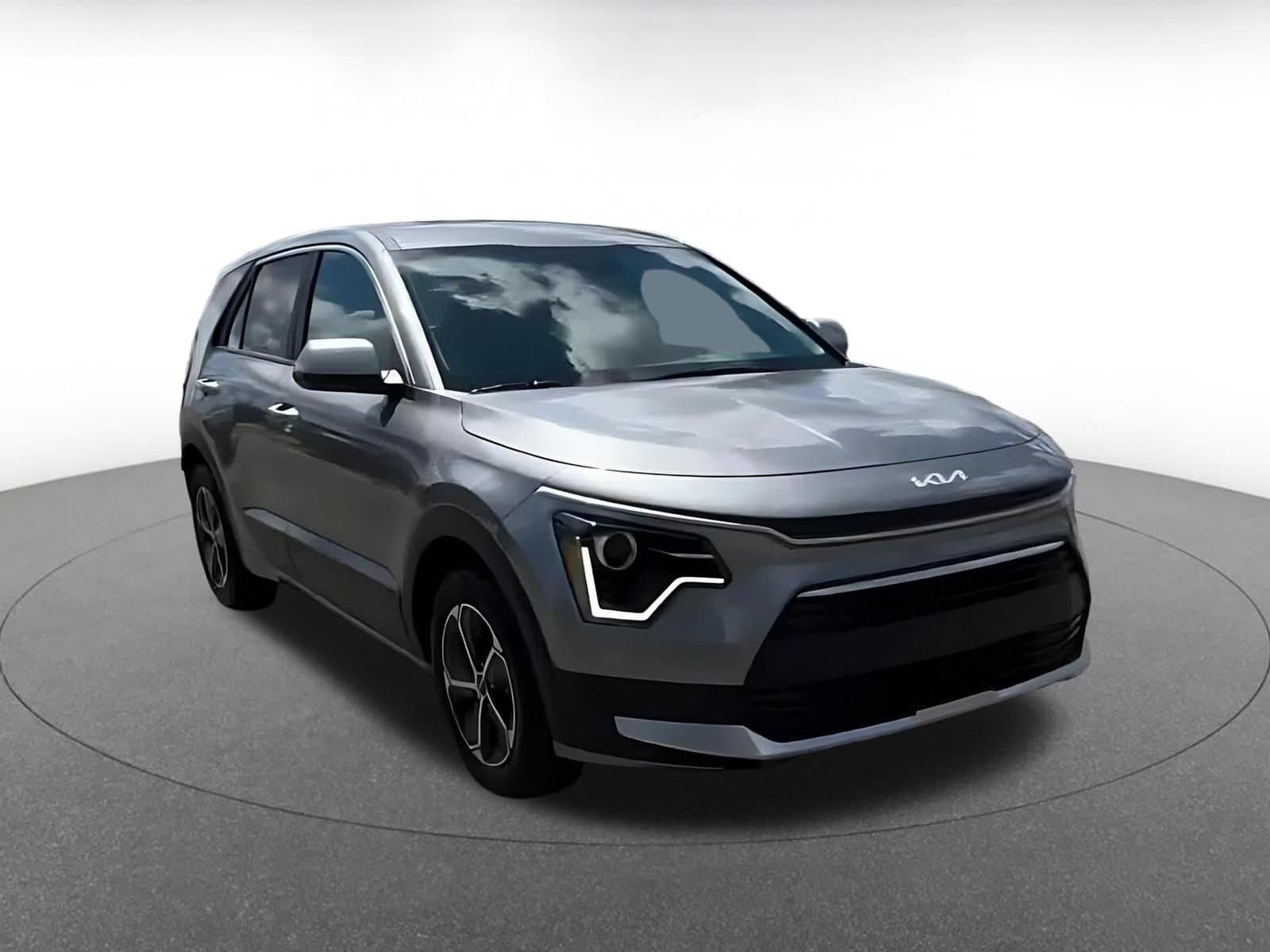 Thumbnail: 2026 Kia Niro - 3