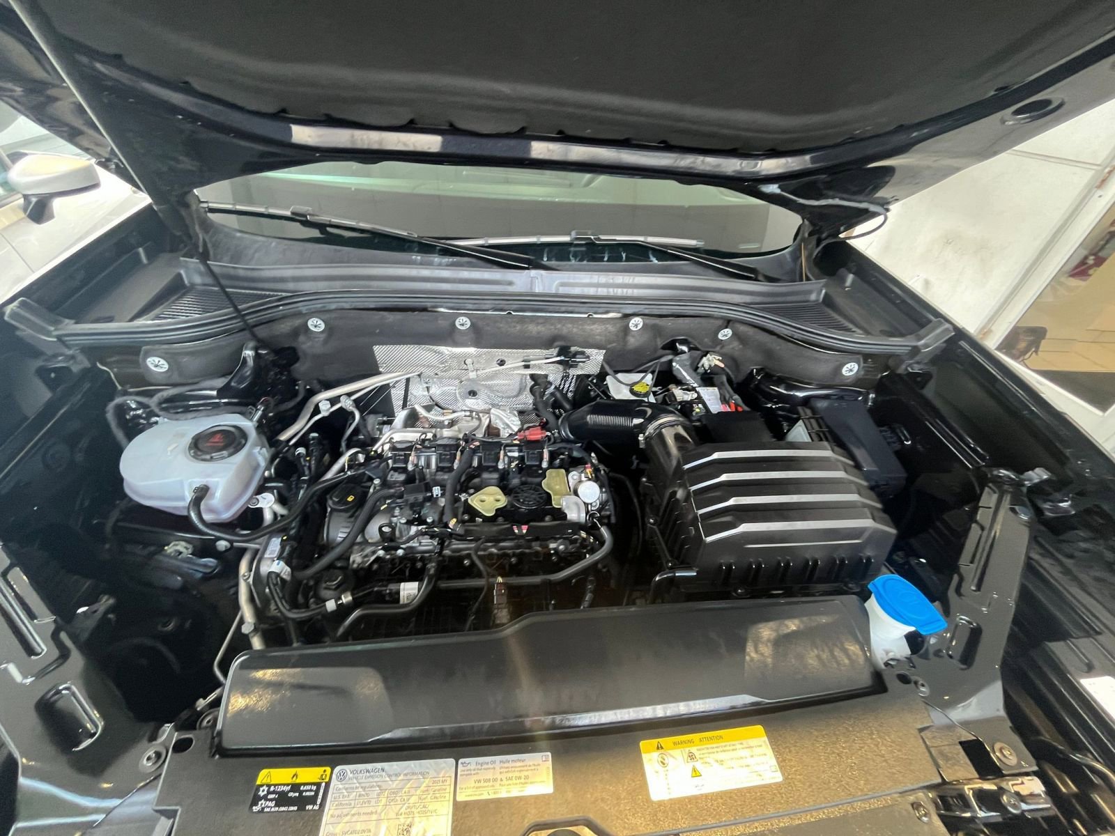 Thumbnail: 2025 Volkswagen Atlas - 35