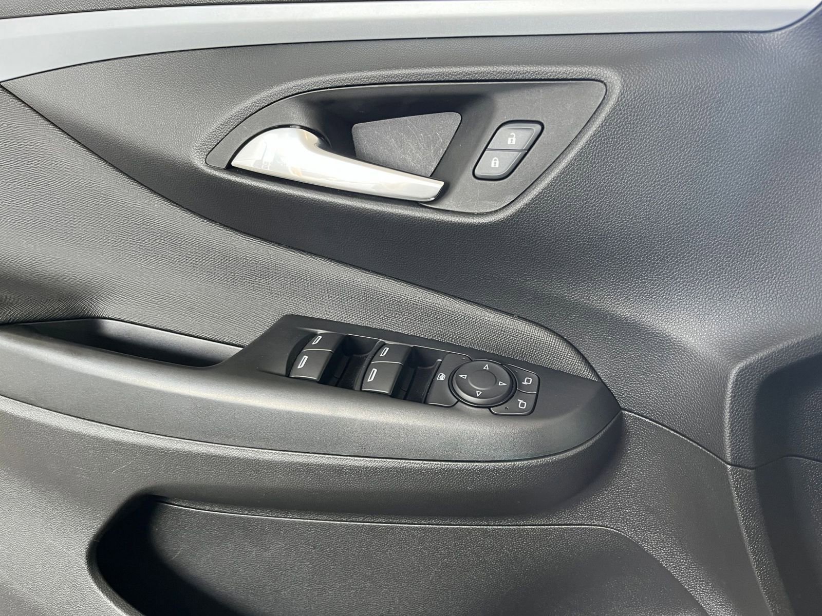 Thumbnail: 2025 Buick Envista - 18