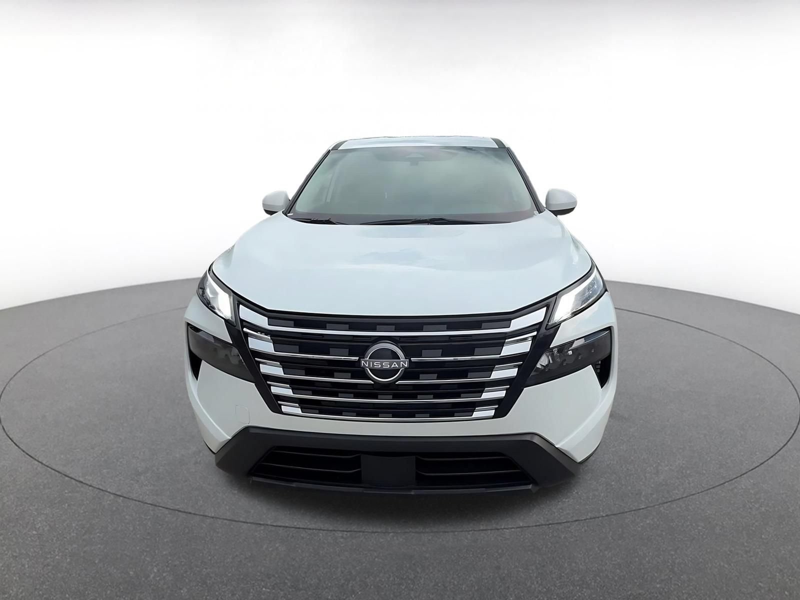 Thumbnail: 2026 Nissan Rogue - 4