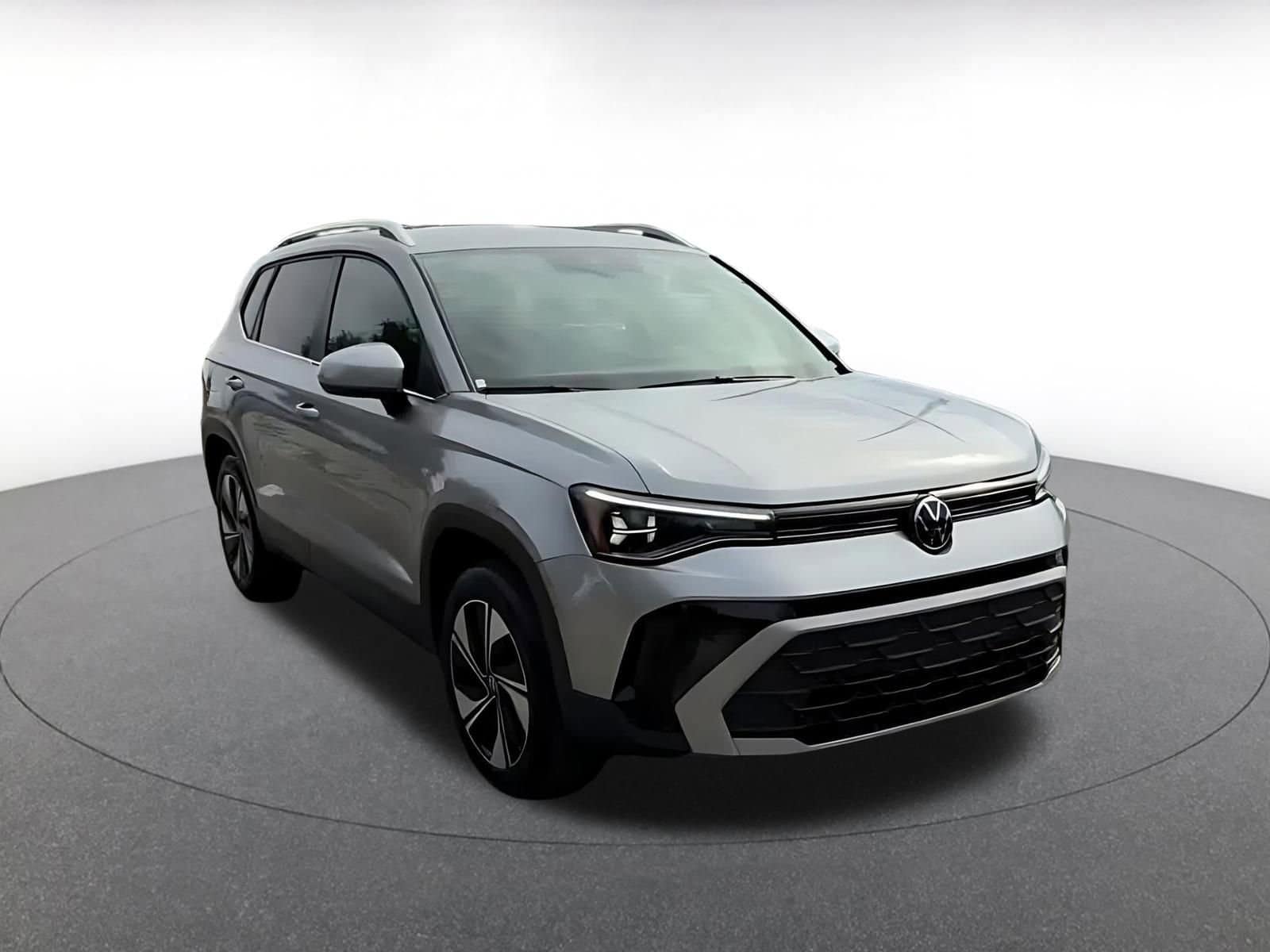 Thumbnail: 2025 Volkswagen Taos - 3