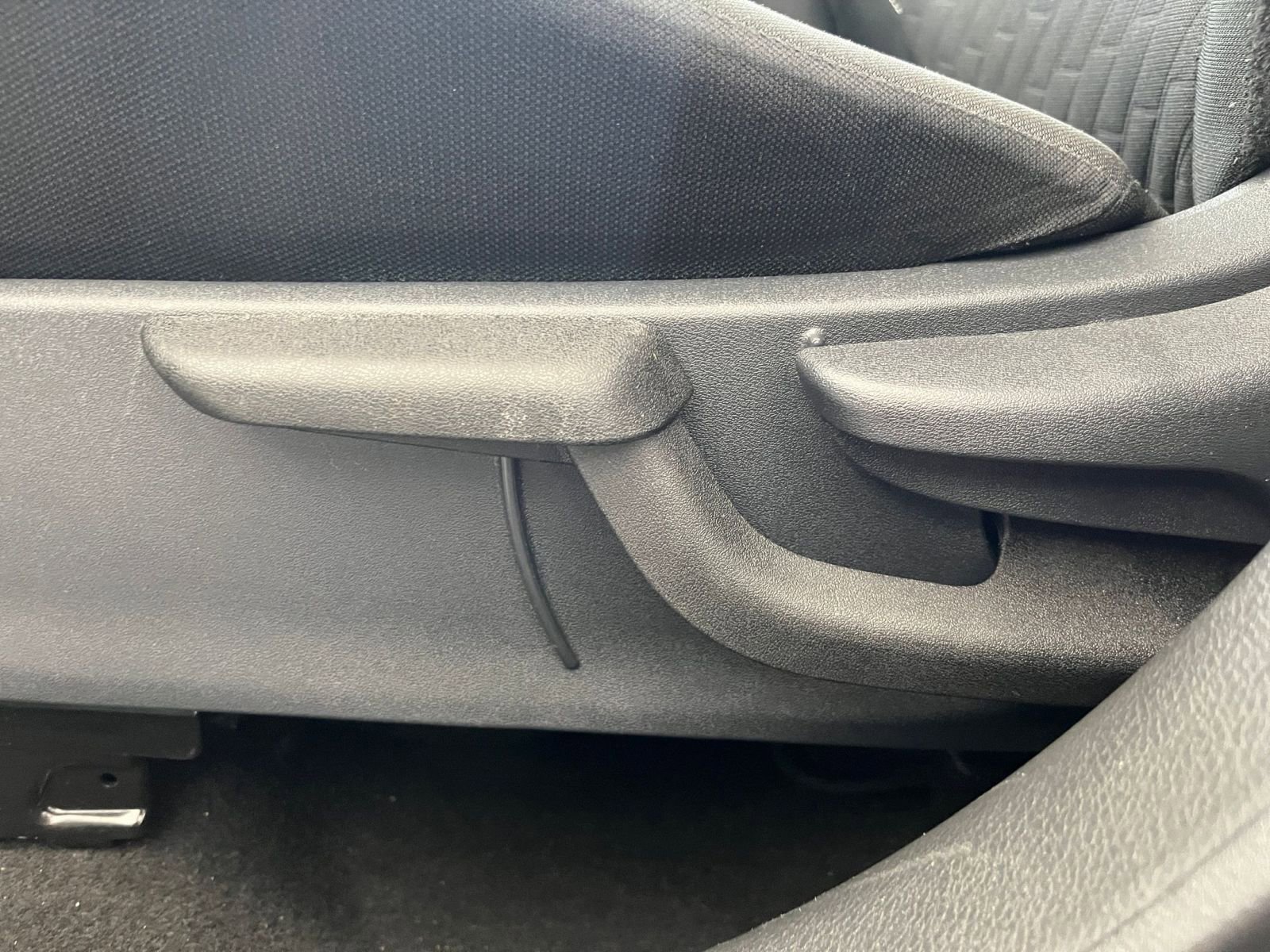 Thumbnail: 2024 Nissan Kicks - 23