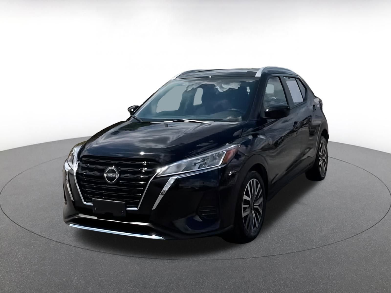 Thumbnail: 2024 Nissan Kicks - 4