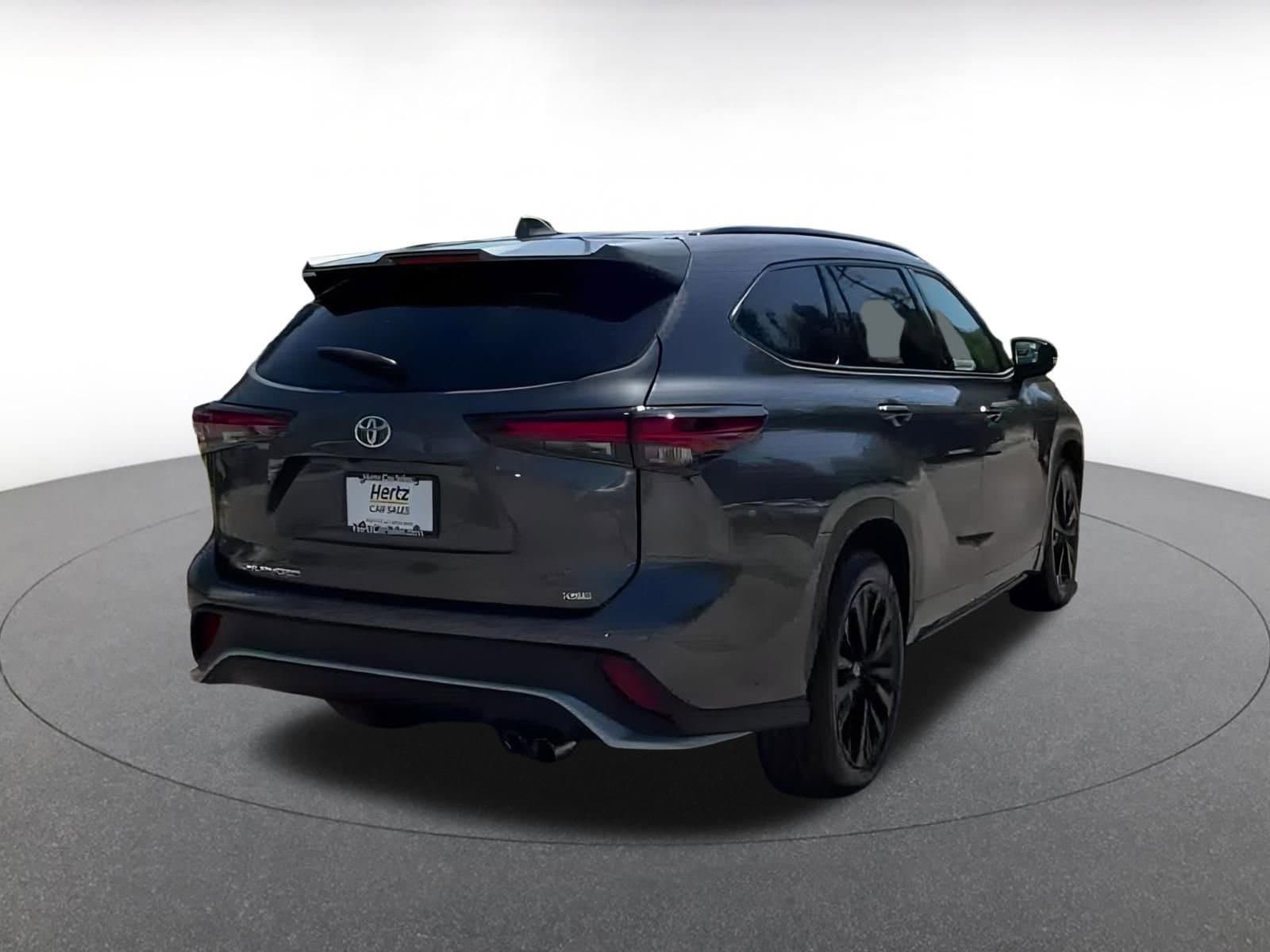 2024 Toyota Highlander XSE 12