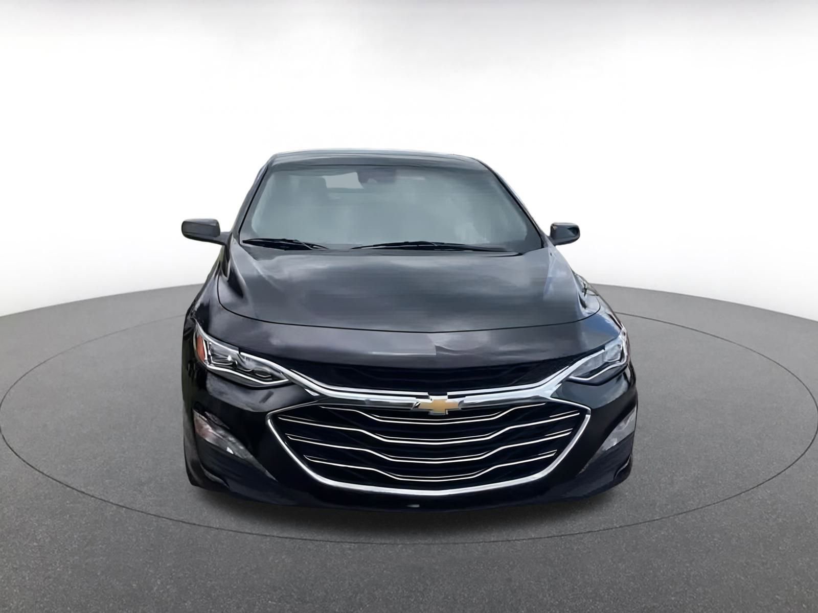 Thumbnail: 2024 Chevrolet Malibu - 4