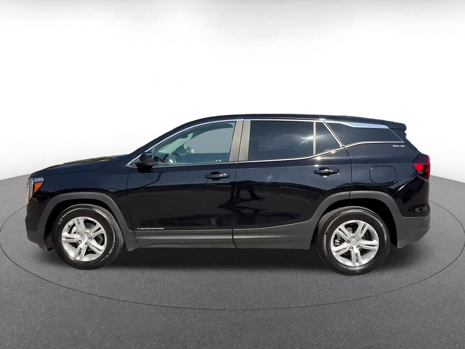 Thumbnail: 2024 GMC Terrain - 9