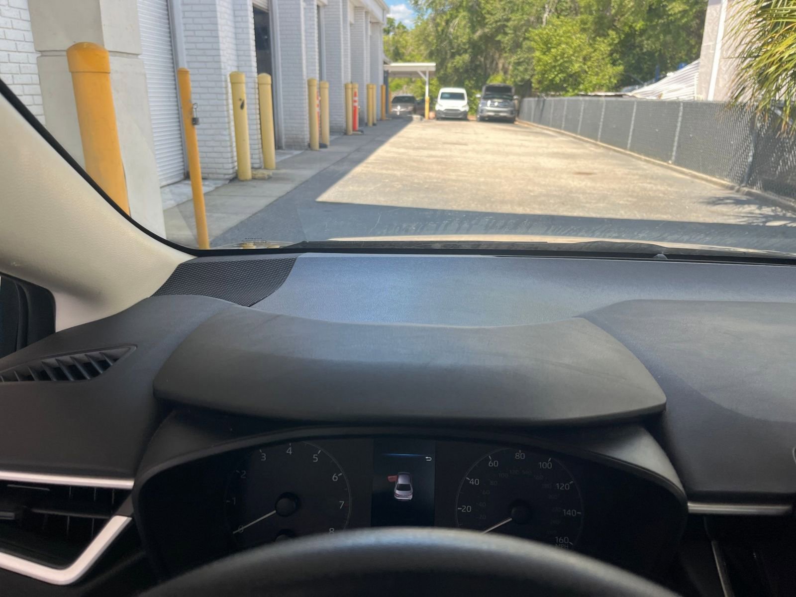 Thumbnail: 2025 Toyota Corolla - 32